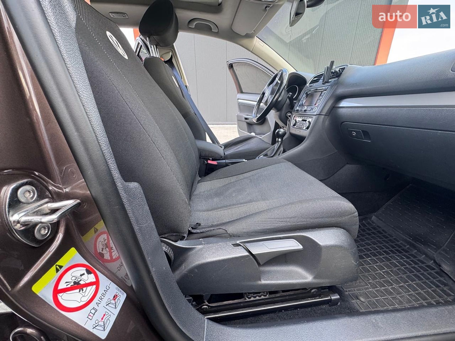 Volkswagen Golf 2011 VIN WVWZZZ1KZBM657731 фото оголошення 18 з 32
