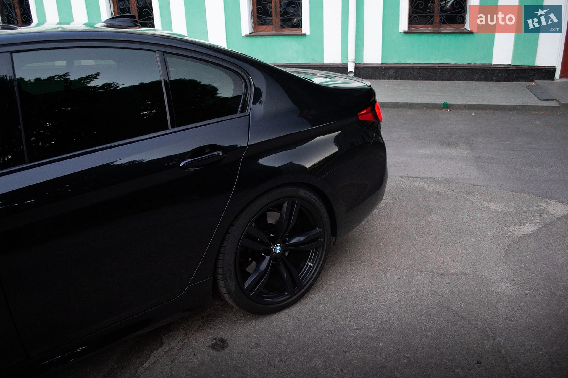 BMW 5 Series 2017 VIN WBAJE7C33HG888263 фото оголошення 25 з 32