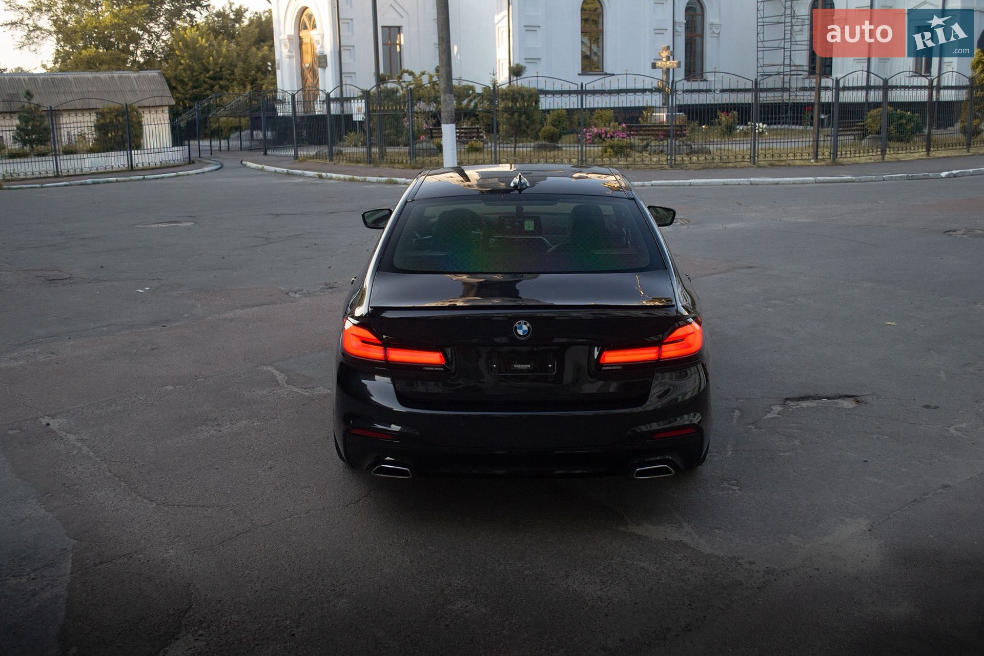 BMW 5 Series 2017 VIN WBAJE7C33HG888263 фото оголошення 26 з 32