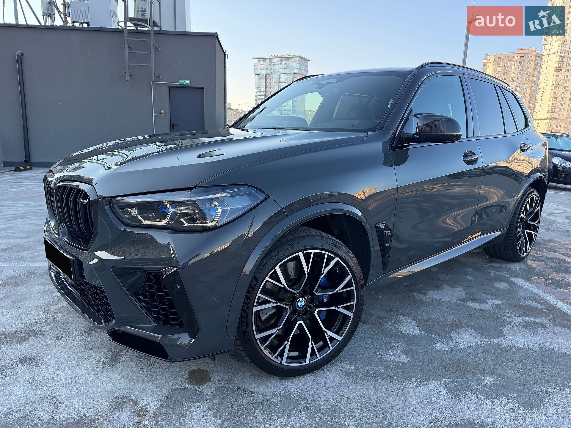 BMW X5 M 2022 VIN WBSJU010909L45118 фото оголошення 3 з 93