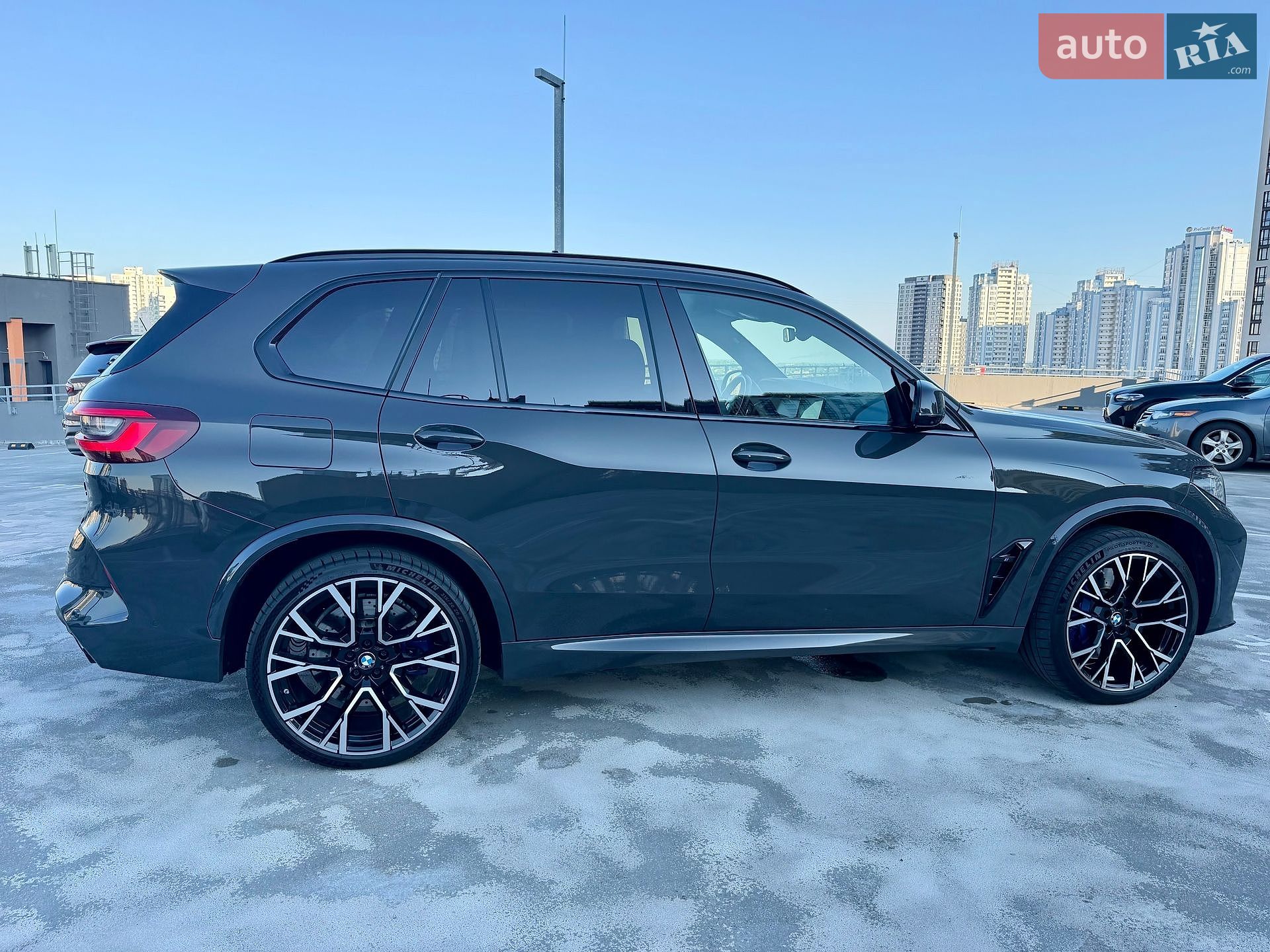 BMW X5 M 2022 VIN WBSJU010909L45118 фото оголошення 46 з 93