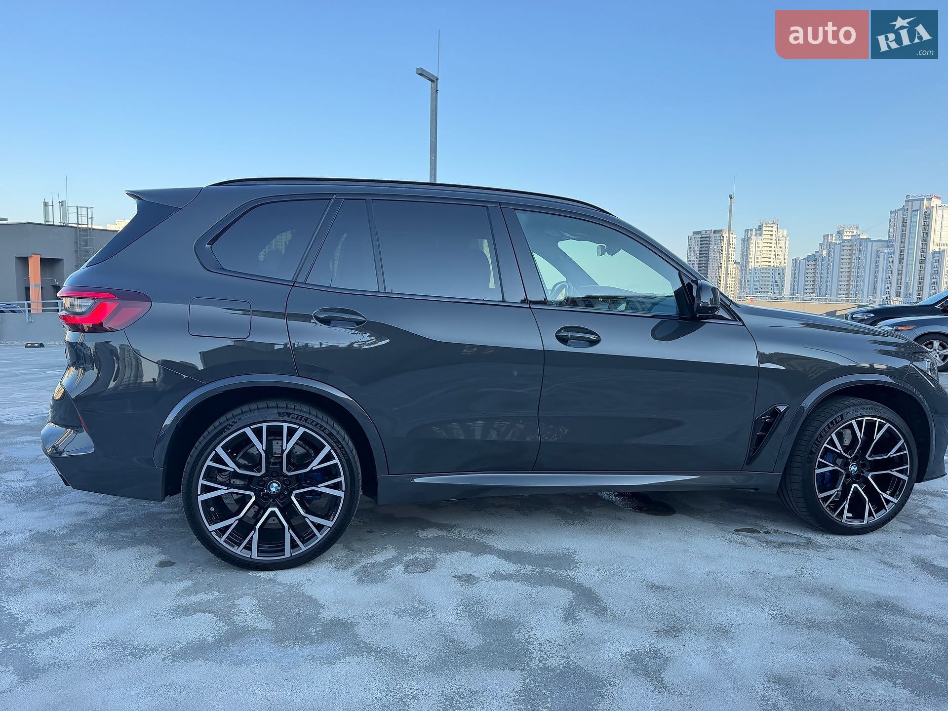 BMW X5 M 2022 VIN WBSJU010909L45118 фото оголошення 47 з 93