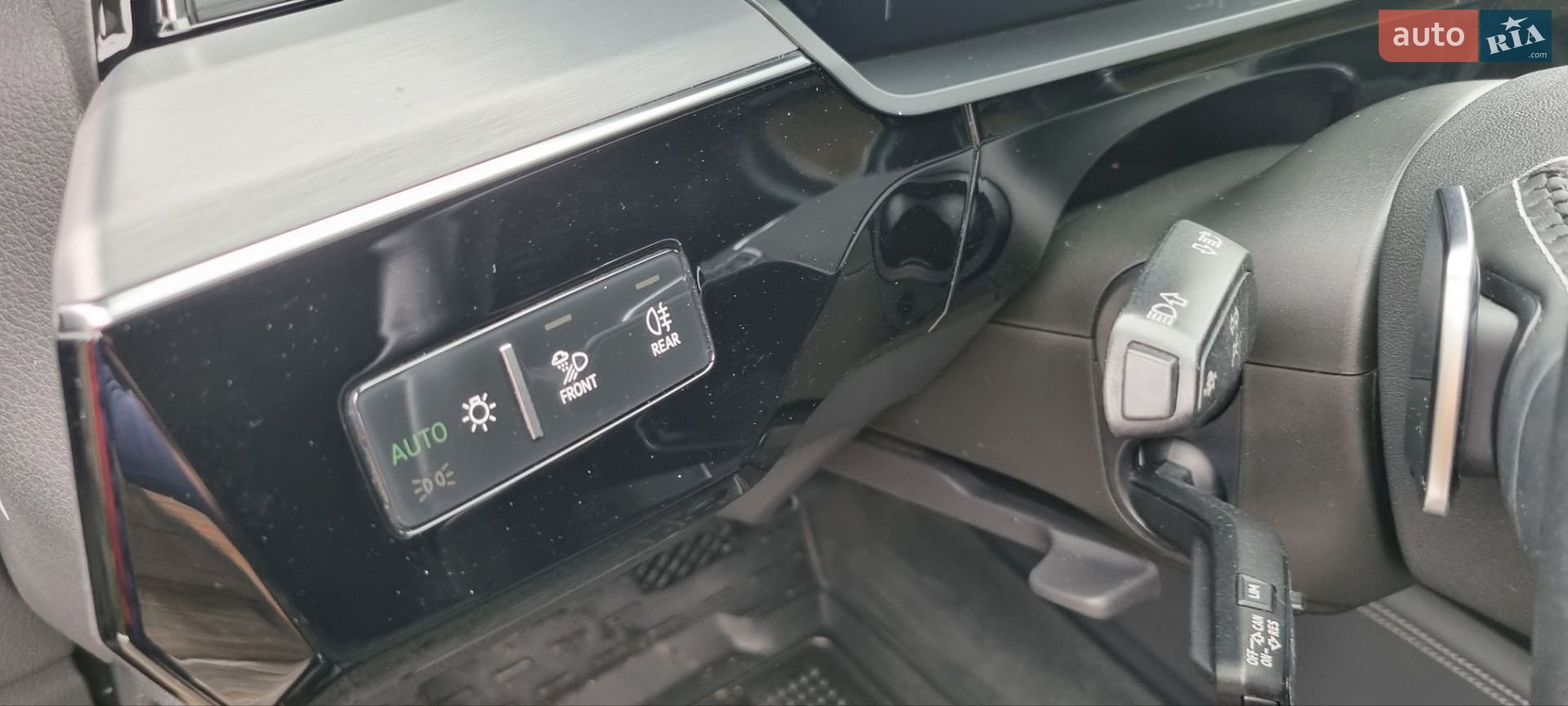 Audi e-tron 2019 VIN WAUZZZGE0LB012657 фото оголошення 18 з 20