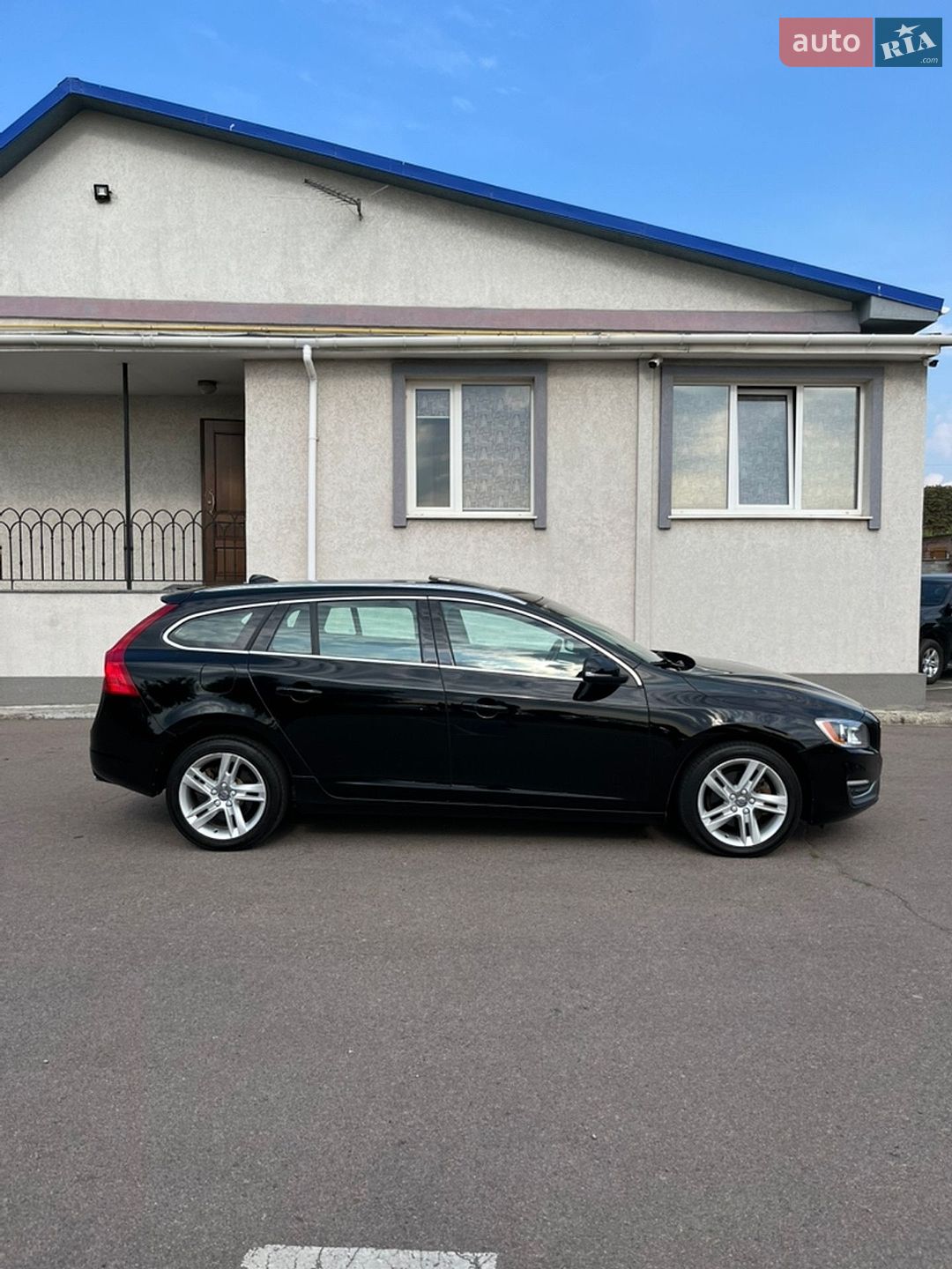 Volvo V60 2014 VIN YV140MEKXF1252595 фото оголошення 4 з 18