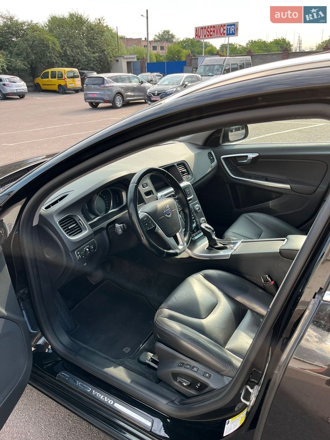 Volvo V60 2014 VIN YV140MEKXF1252595 фото оголошення 11 з 18