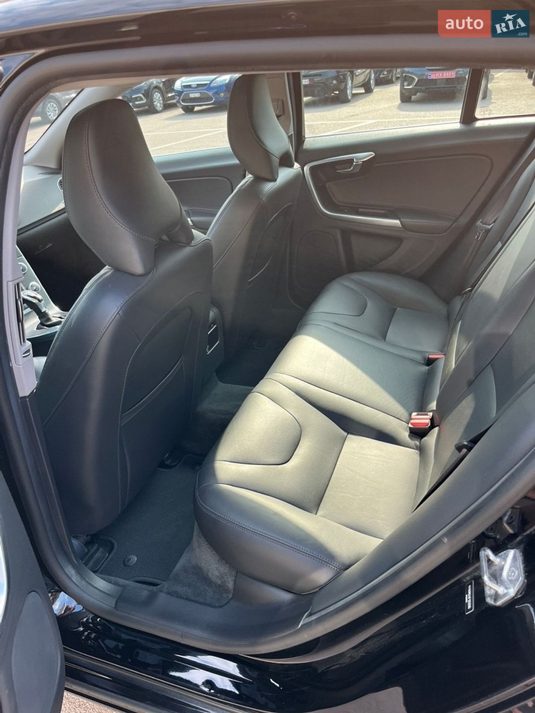 Volvo V60 2014 VIN YV140MEKXF1252595 фото оголошення 13 з 18