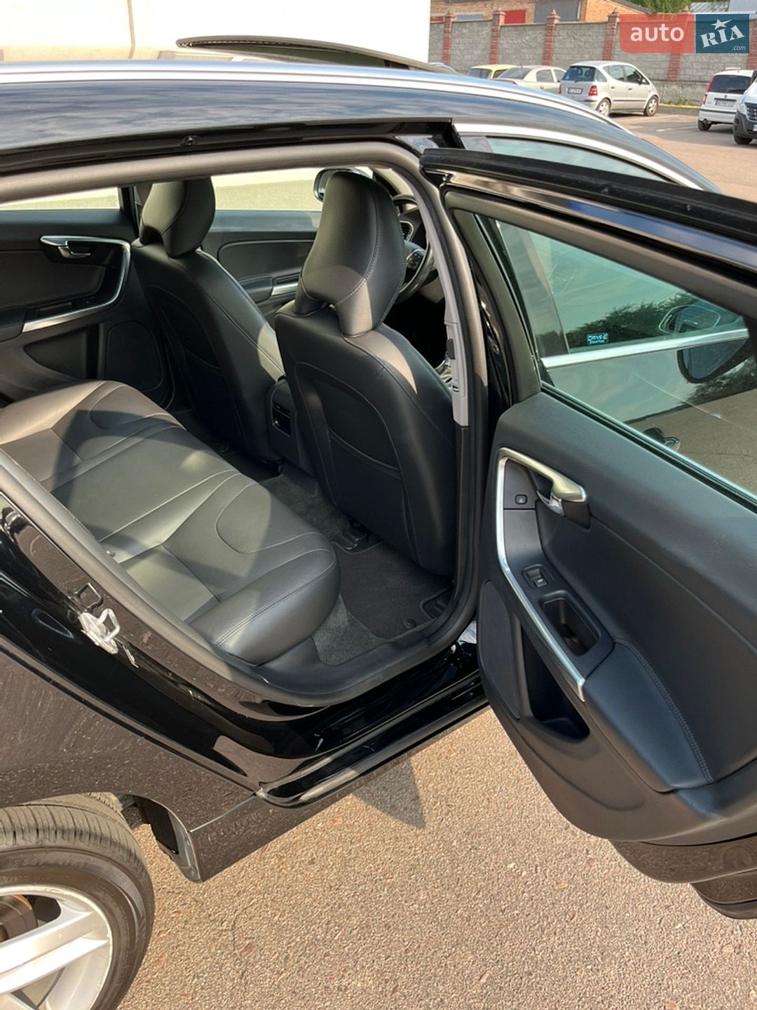 Volvo V60 2014 VIN YV140MEKXF1252595 фото оголошення 15 з 18