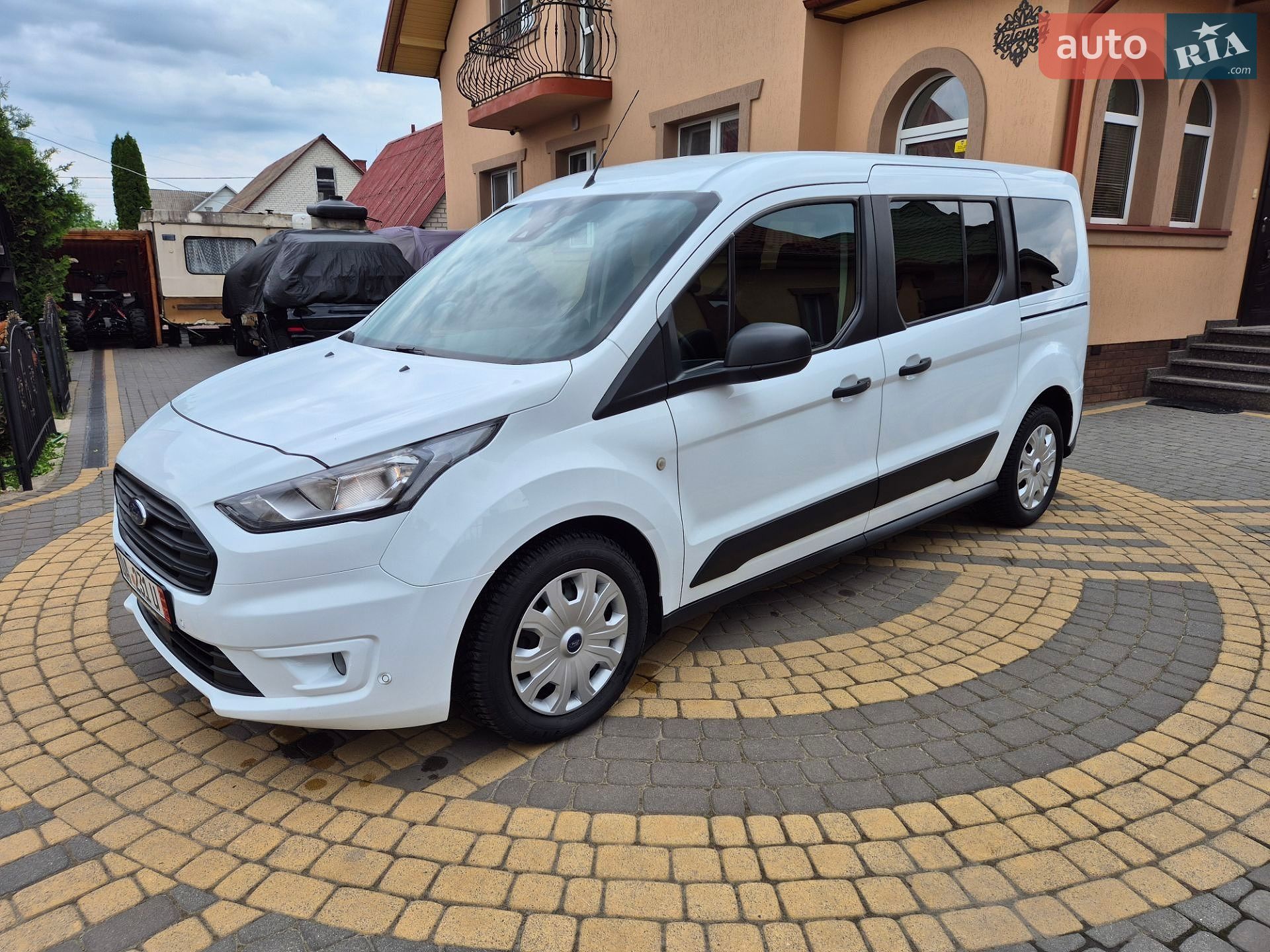Ford Transit Connect 2020 VIN WF07XXWPG7LR09640 фото оголошення 3 з 38