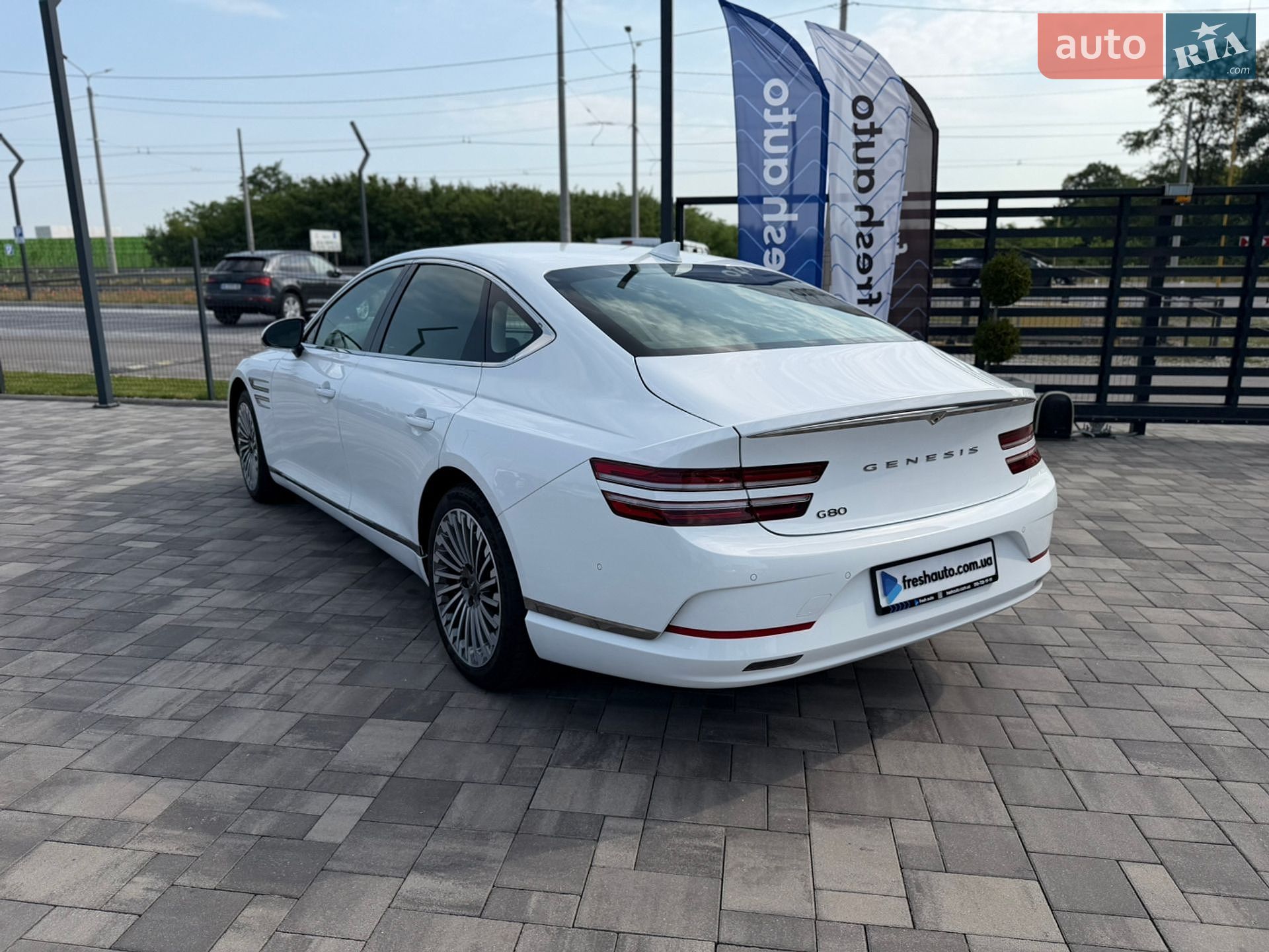 Genesis G80 2022 VIN KMTGE4S14PU004246 фото оголошення 6 з 29