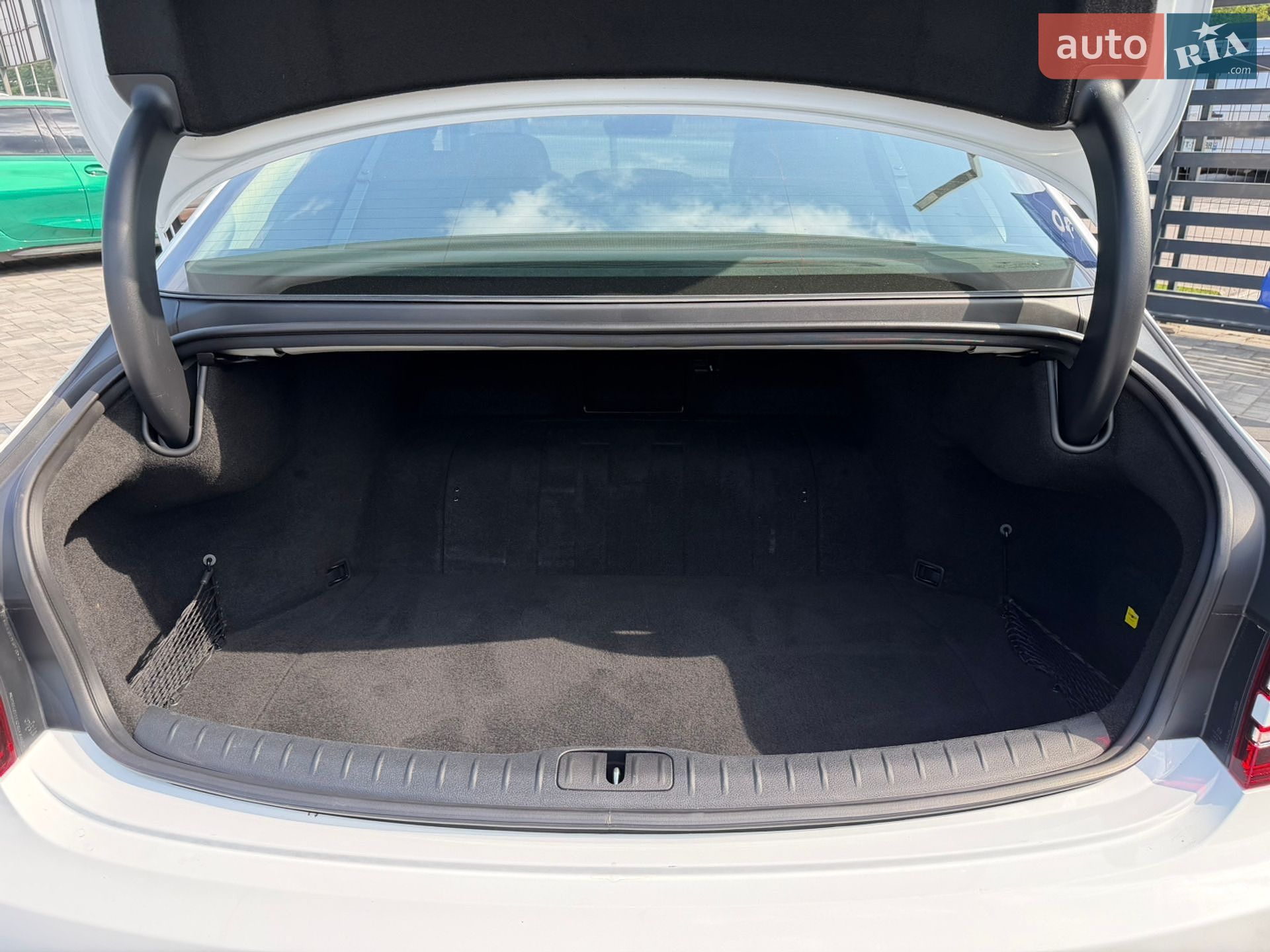 Genesis G80 2022 VIN KMTGE4S14PU004246 фото оголошення 28 з 29