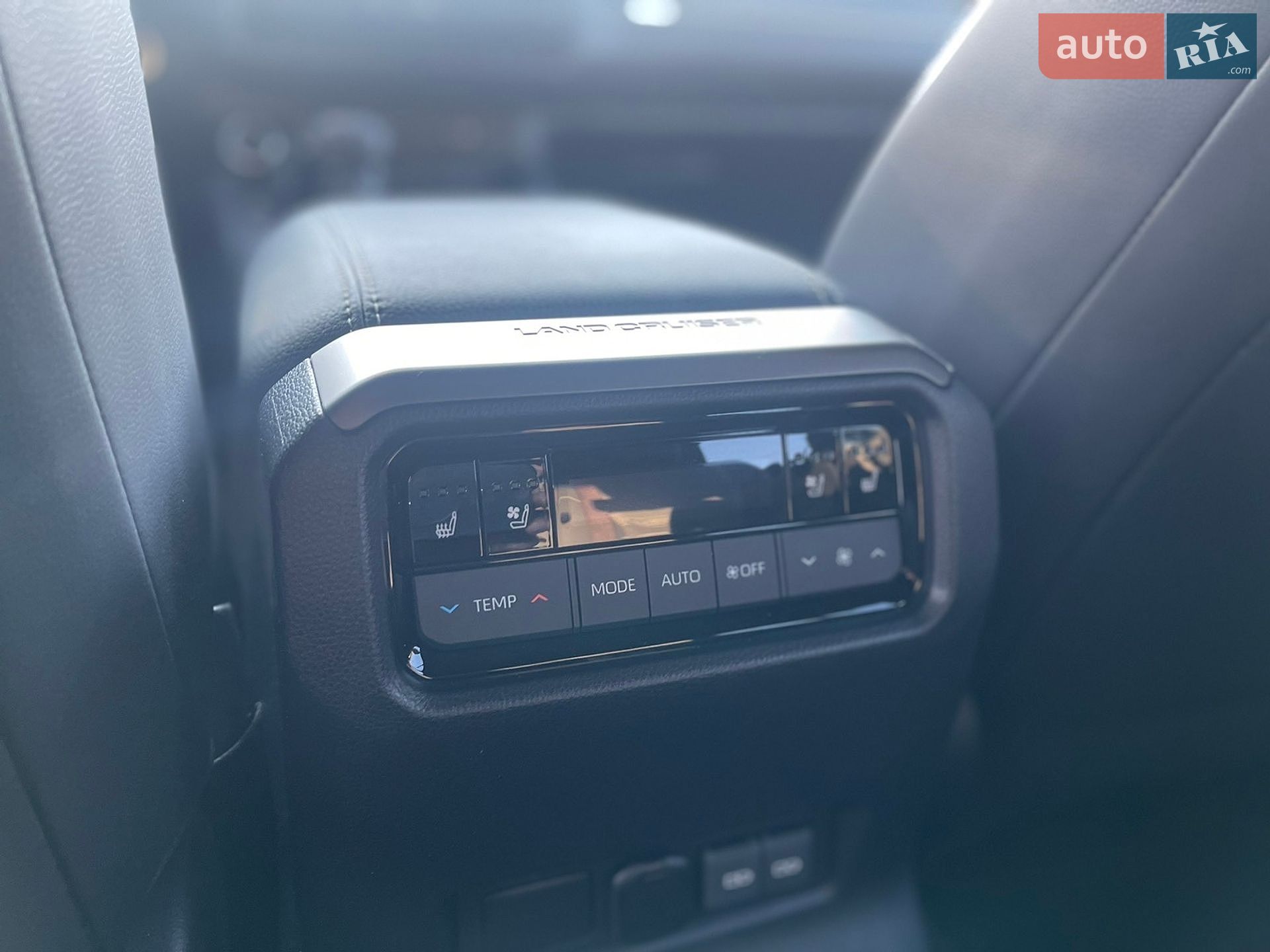 Toyota Land Cruiser Prado 2024 VIN JTEAR3AJX05002257 фото оголошення 11 з 34