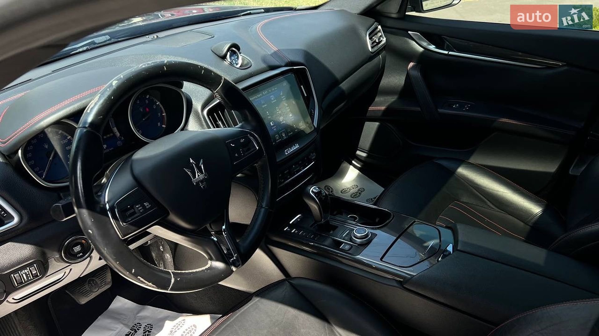 Maserati Ghibli 2017 VIN ZAM57XSA2H1247053 фото оголошення 21 з 36