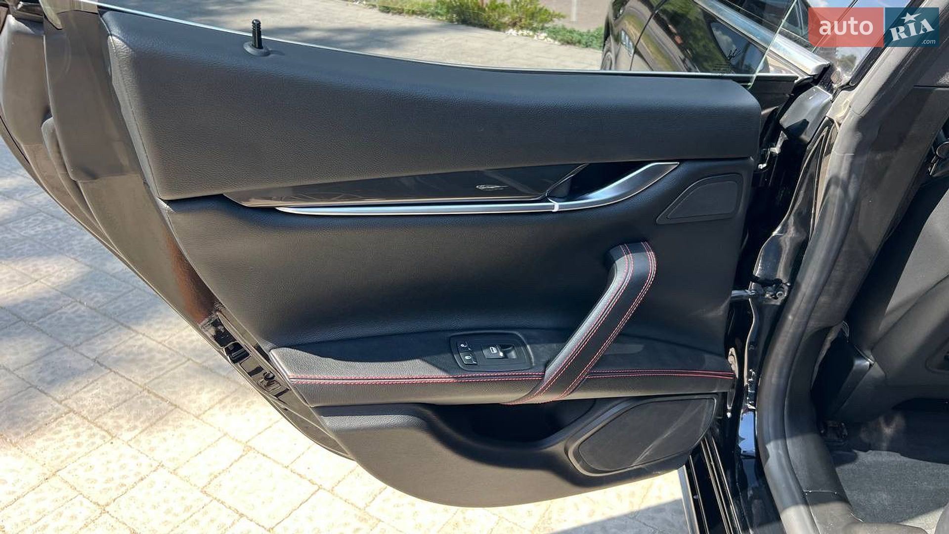Maserati Ghibli 2017 VIN ZAM57XSA2H1247053 фото оголошення 24 з 36