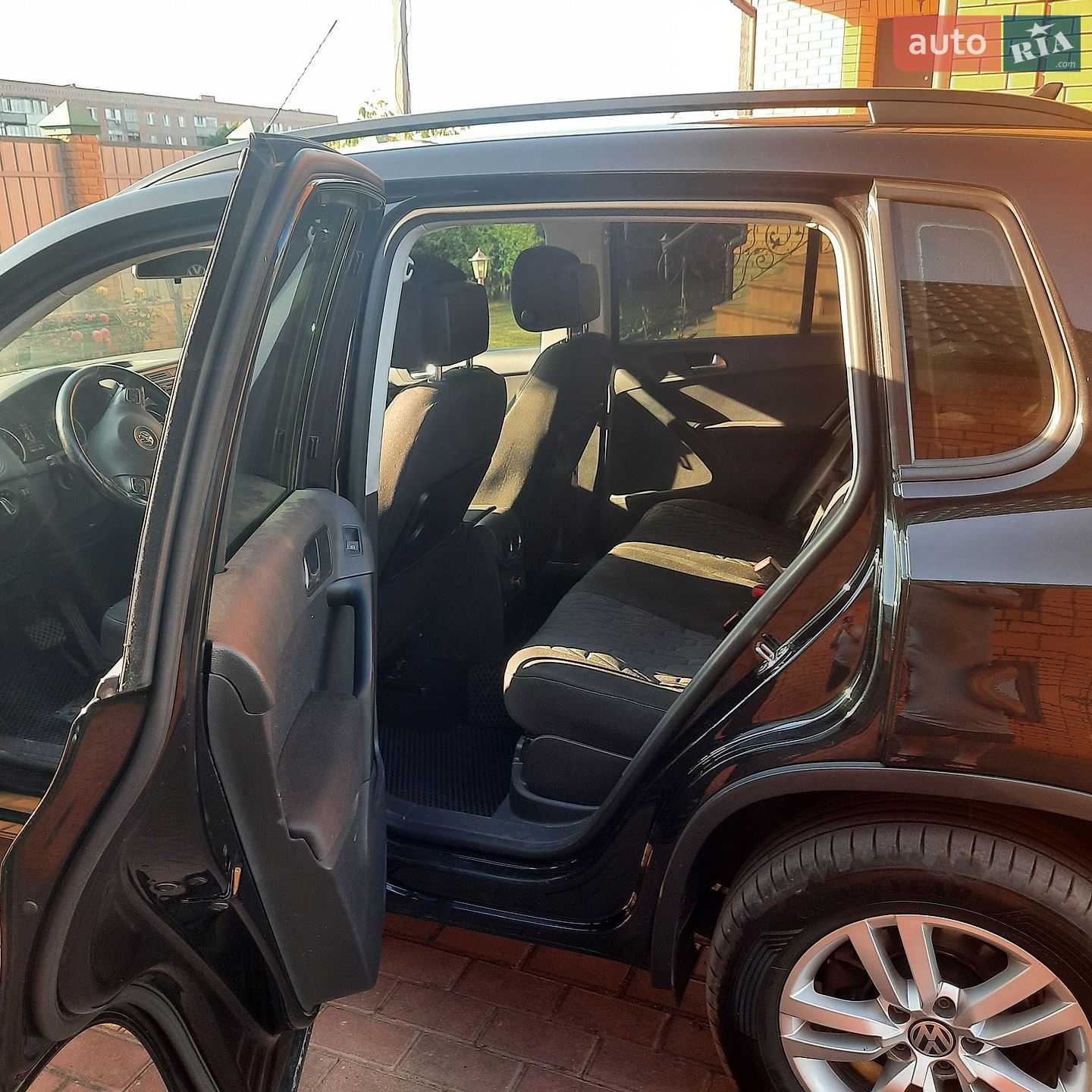 Volkswagen Tiguan 2015 VIN WVGZZZ5NZFW586654 фото оголошення 13 з 22