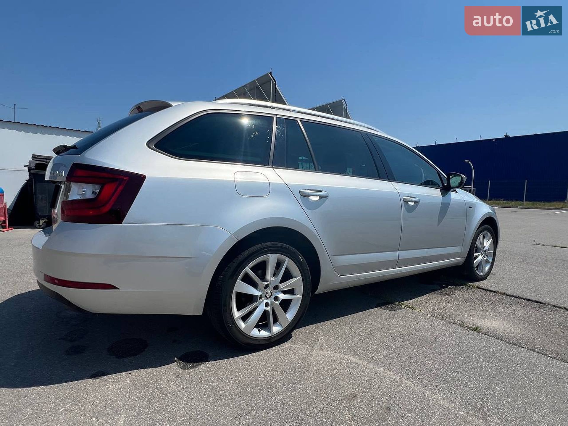 Skoda Octavia 2018 VIN TMBJG9NE6J0280954 фото оголошення 2 з 14
