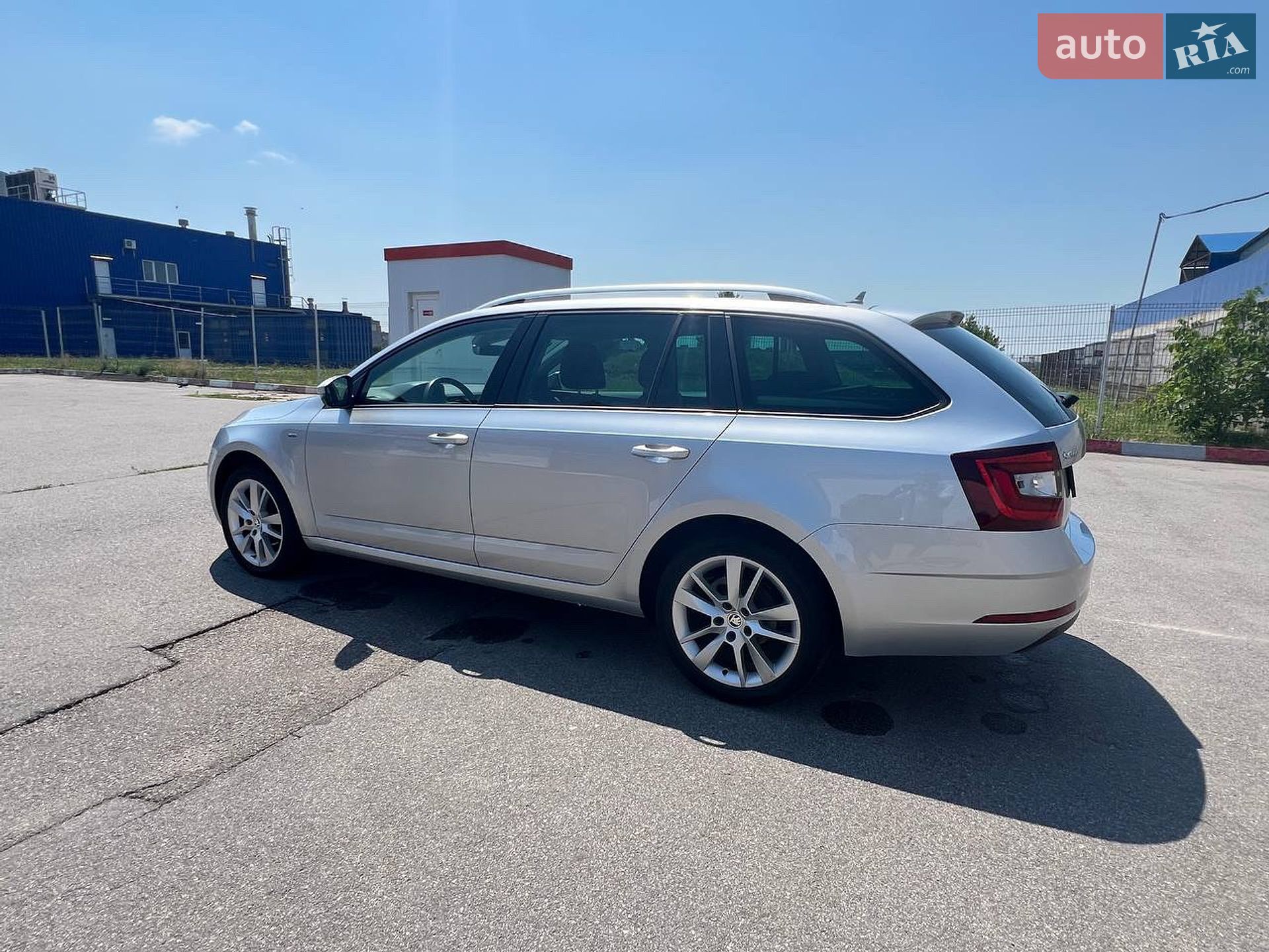 Skoda Octavia 2018 VIN TMBJG9NE6J0280954 фото оголошення 4 з 14