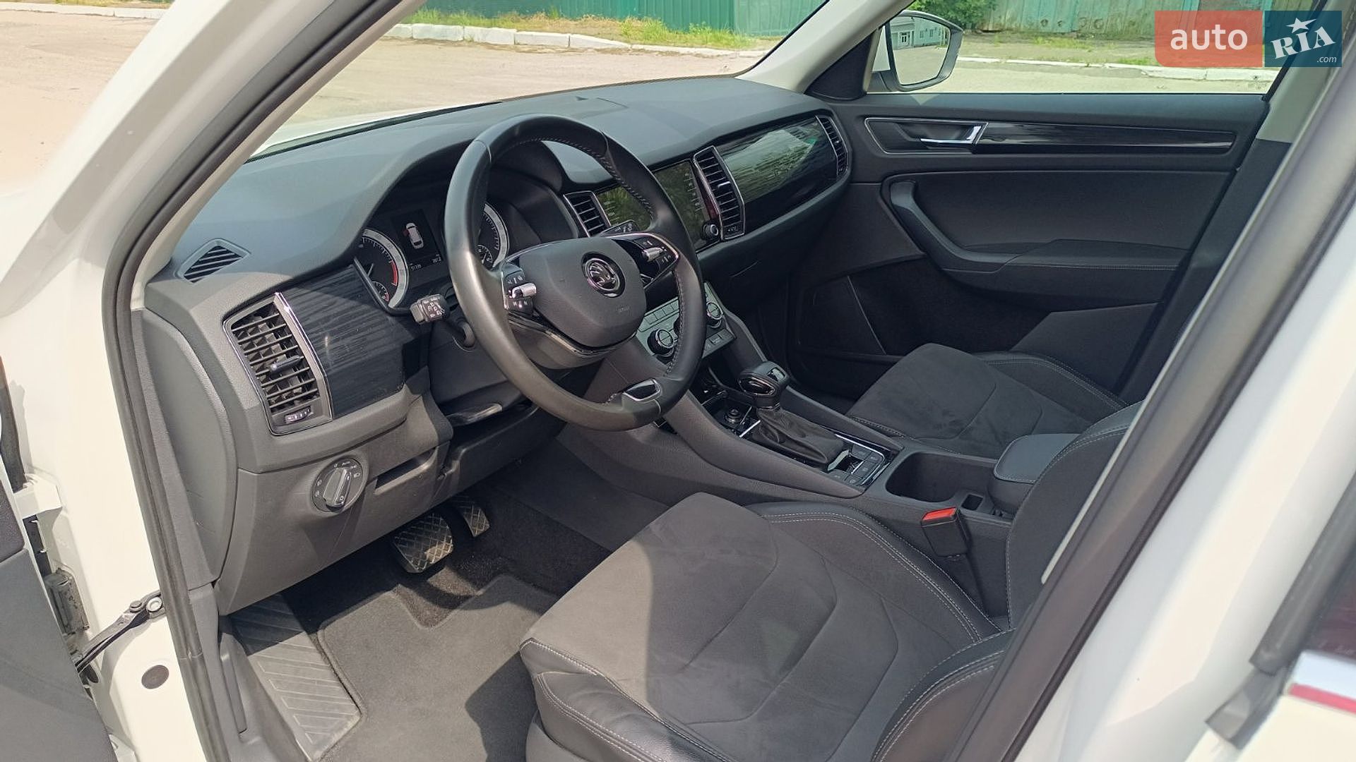 Skoda Kodiaq 2021 VIN TMBLJ6NS8MB401359 фото оголошення 12 з 15