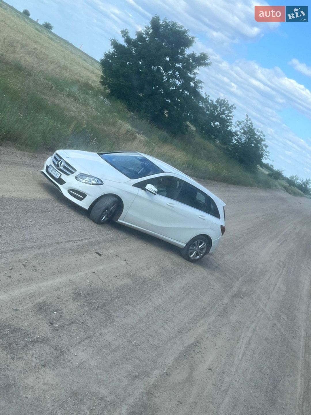 Mercedes-Benz B-Class 2015 VIN WDD2462081N122736 фото оголошення 2 з 4
