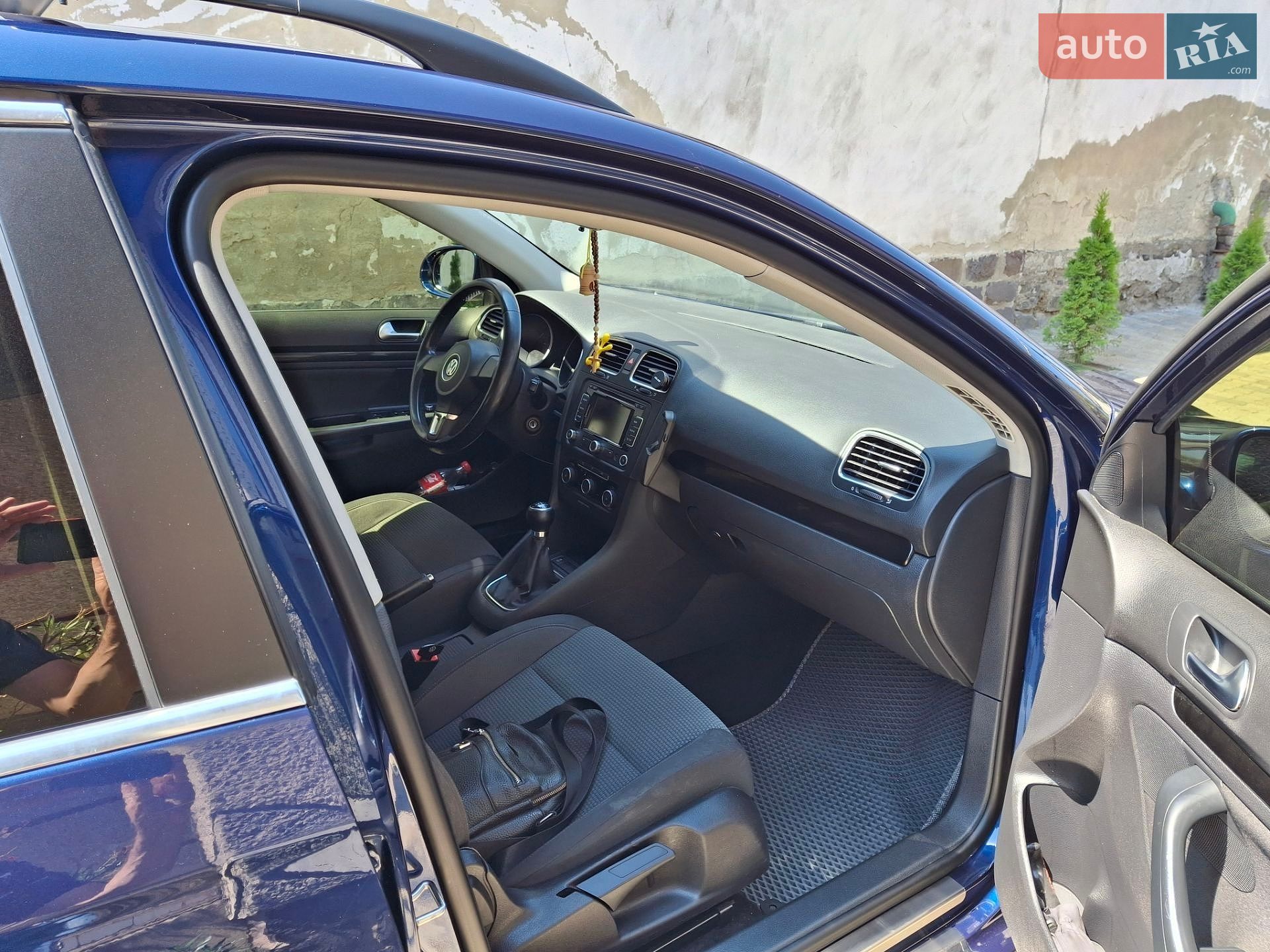 Volkswagen Golf 2011 VIN WVWZZZ1KZBM689552 фото оголошення 6 з 8