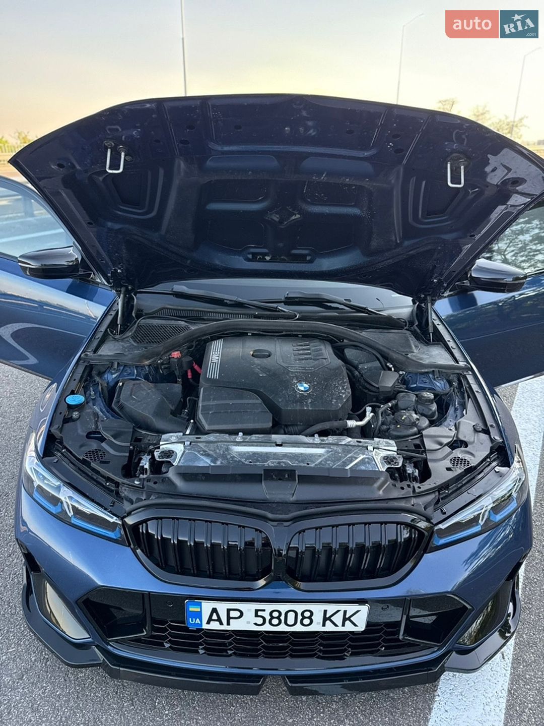 BMW 3 Series 2023 VIN 3MW69FF08P8D41122 фото оголошення 10 з 47