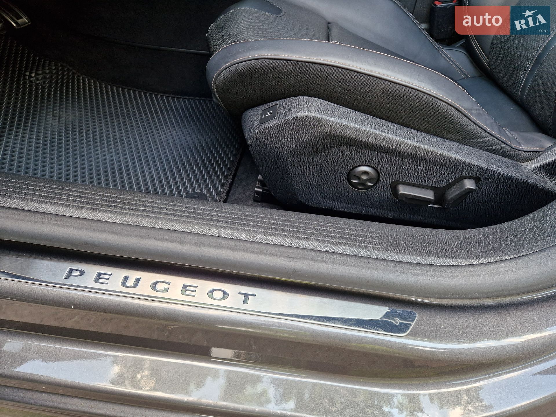 Peugeot 508 2019 VIN VR3FBYHZRKY015646 фото оголошення 24 з 51