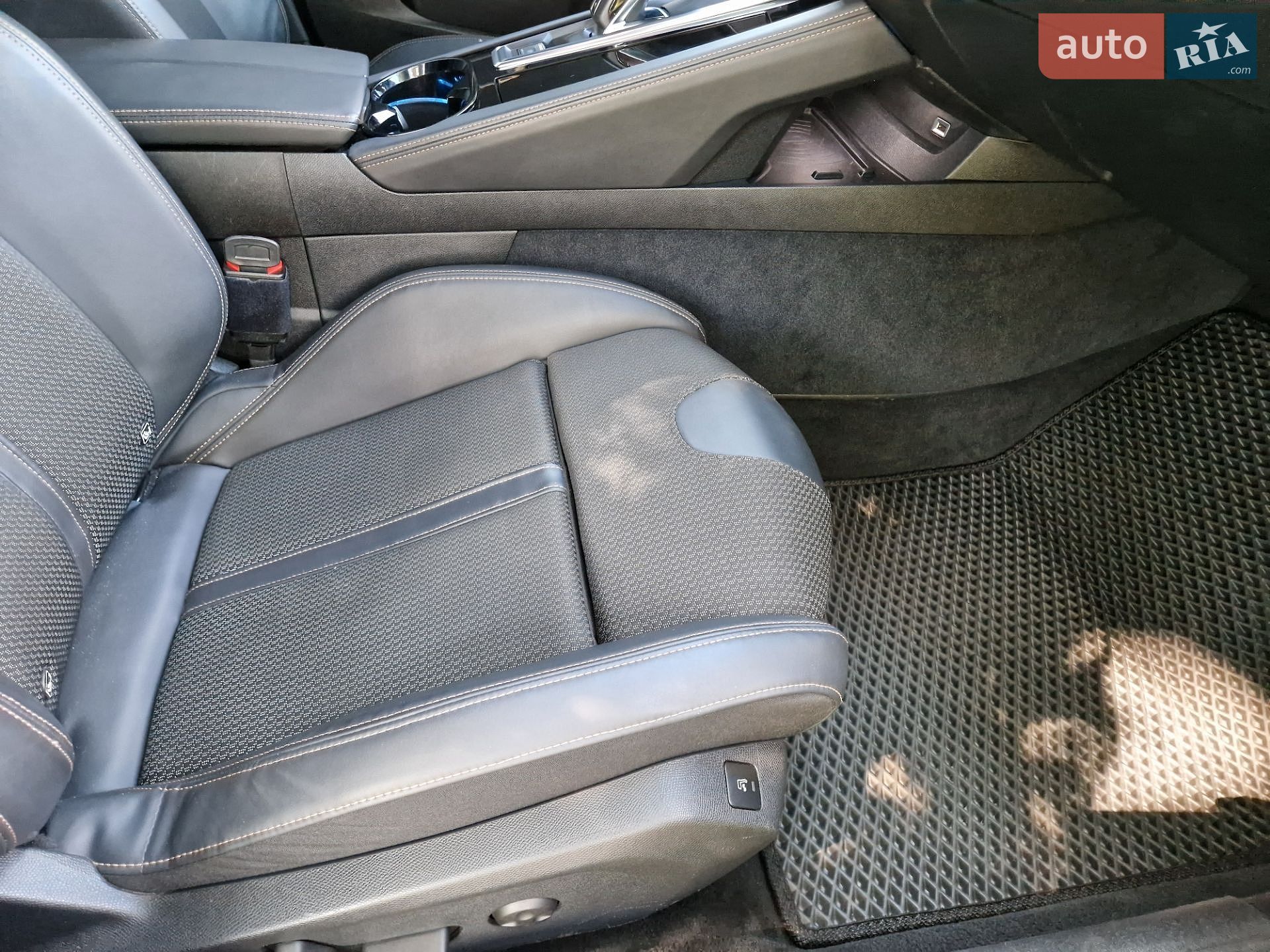Peugeot 508 2019 VIN VR3FBYHZRKY015646 фото оголошення 45 з 51