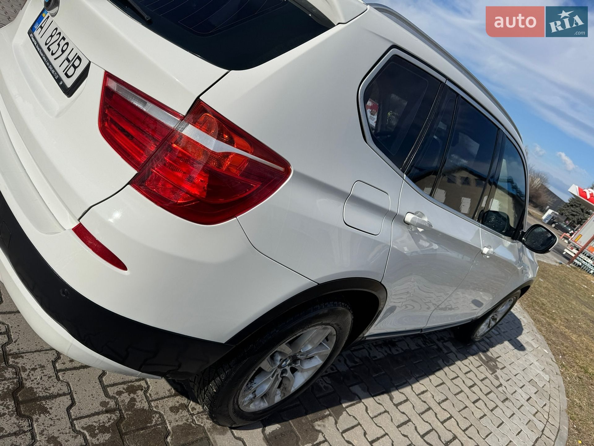 BMW X3 2011 VIN WBAWX51050L768909 фото оголошення 12 з 17