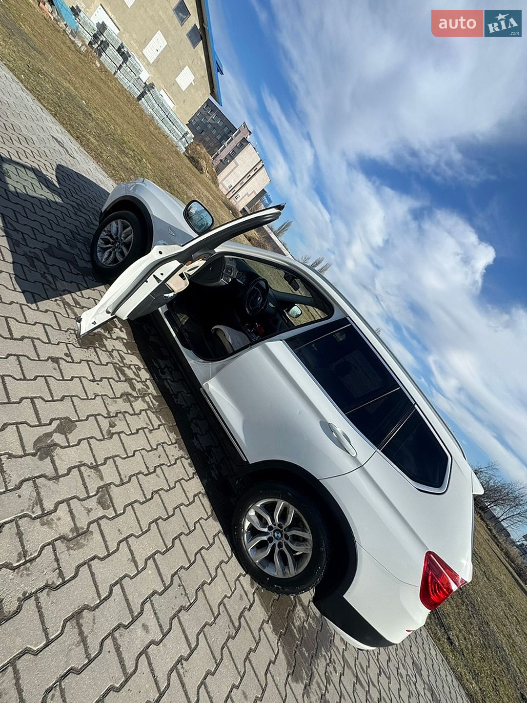 BMW X3 2011 VIN WBAWX51050L768909 фото оголошення 14 з 17