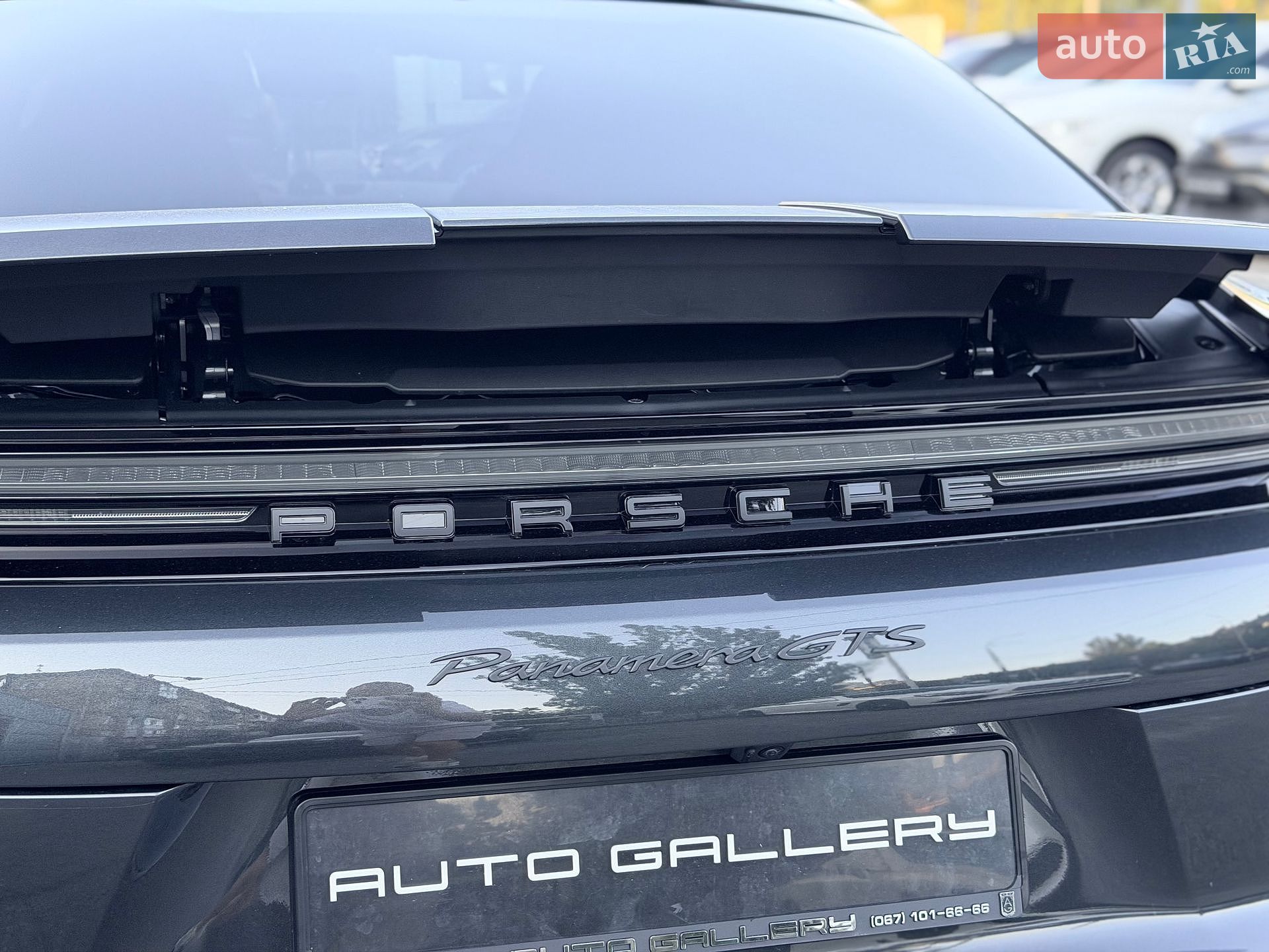 Porsche Panamera 2025 VIN WP0ZZZYAZTL070031 фото оголошення 2 з 27