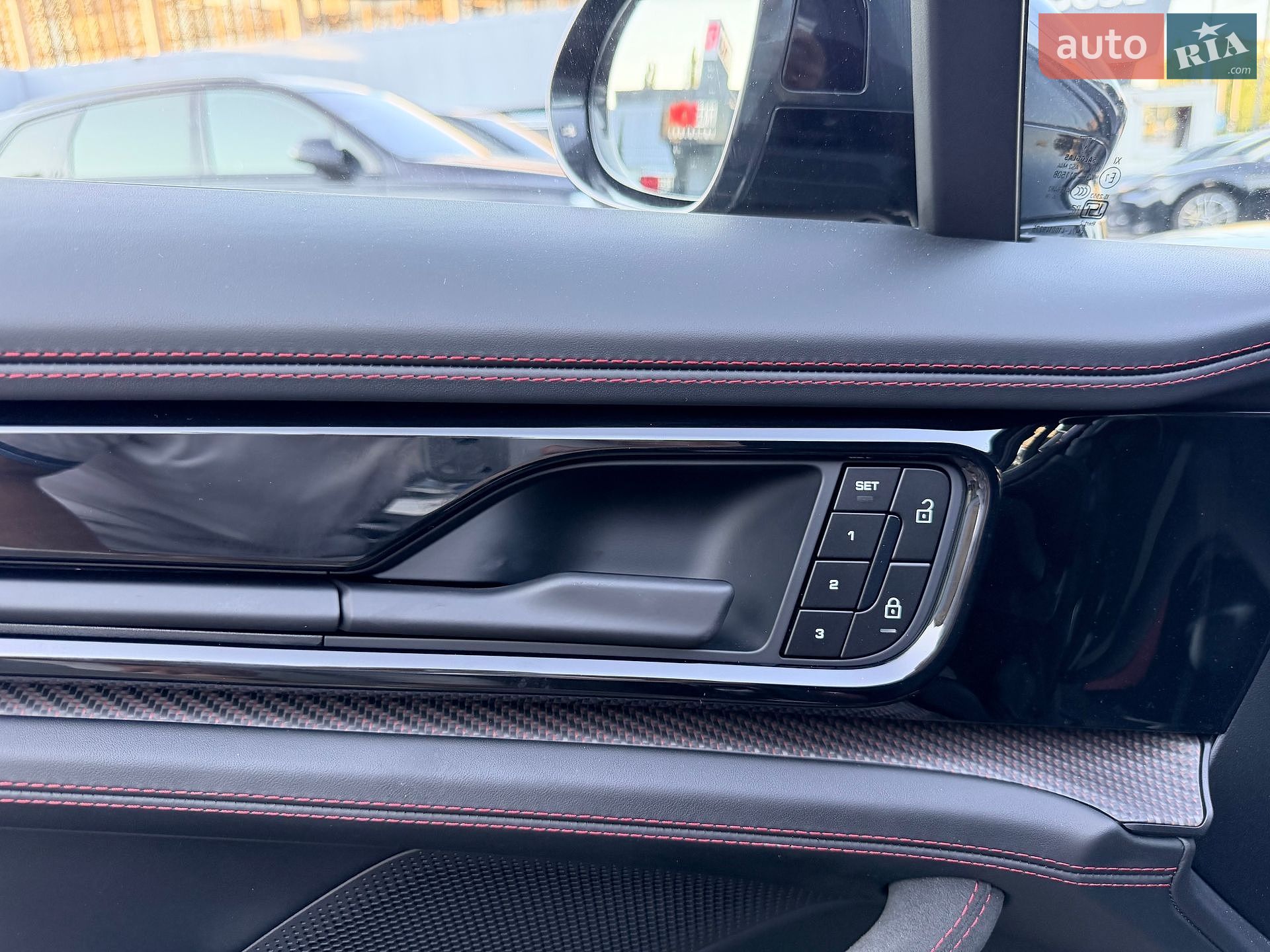 Porsche Panamera 2025 VIN WP0ZZZYAZTL070031 фото оголошення 6 з 27