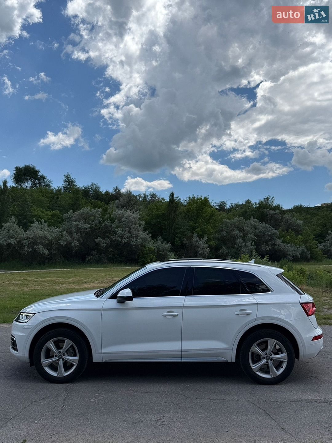 Audi Q5 2020 VIN WA1BNAFY3L2101243 фото оголошення 4 з 31