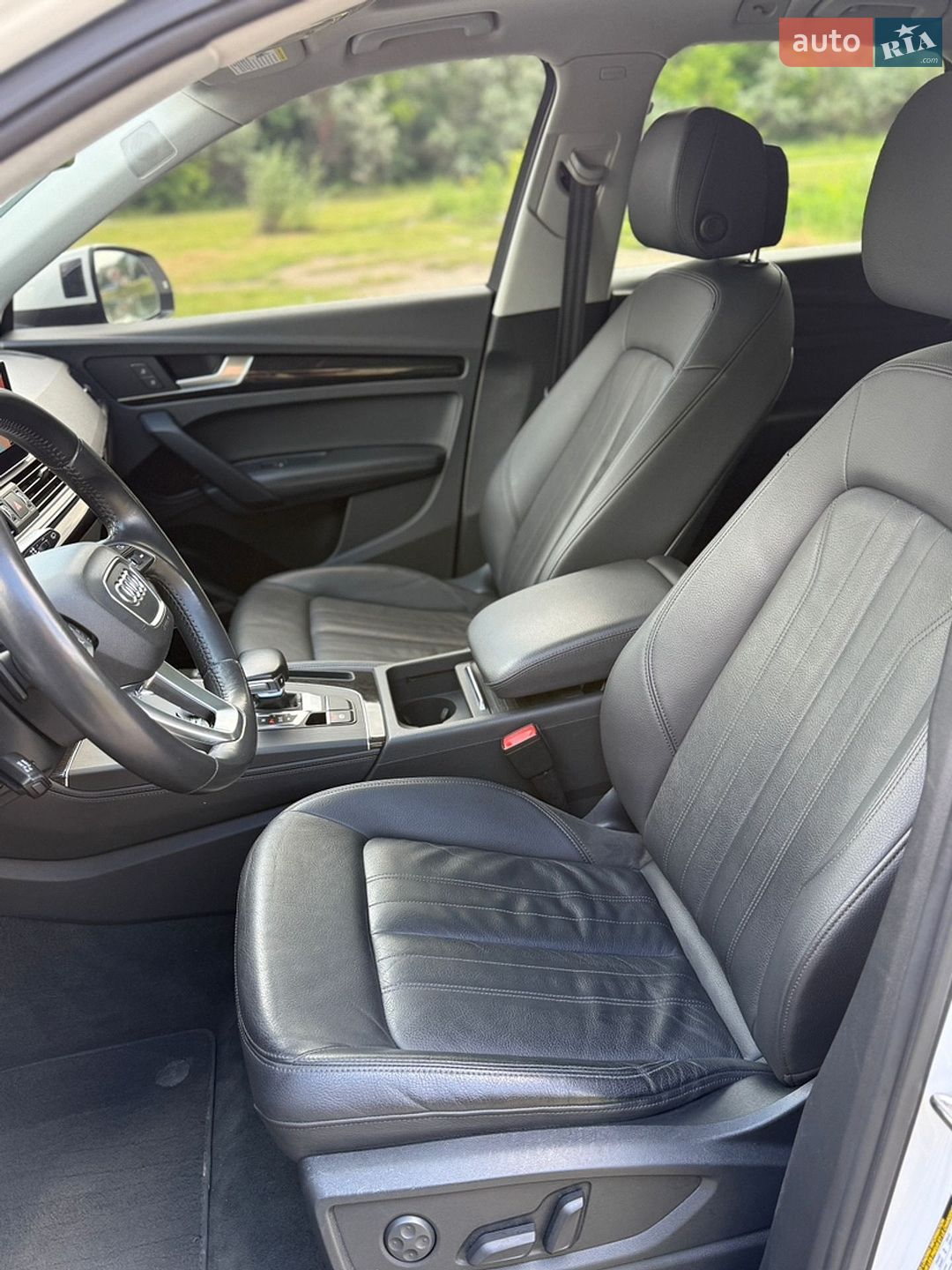 Audi Q5 2020 VIN WA1BNAFY3L2101243 фото оголошення 14 з 31