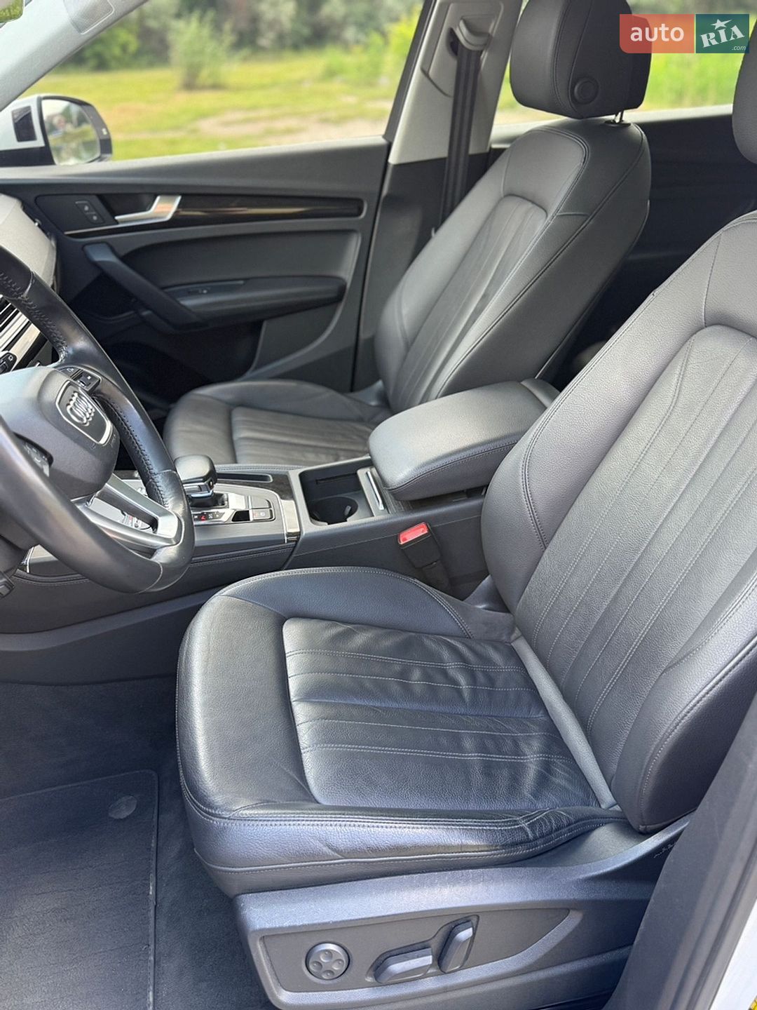Audi Q5 2020 VIN WA1BNAFY3L2101243 фото оголошення 13 з 31