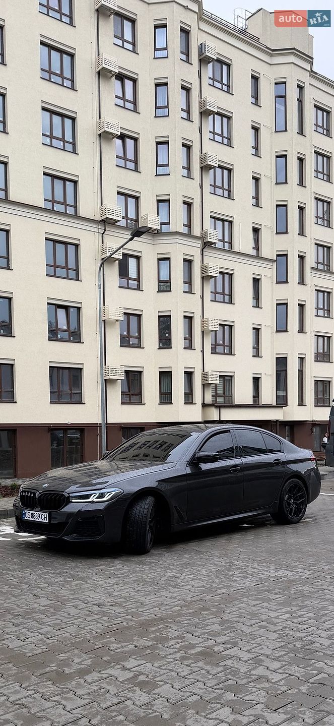 BMW 5 Series 2019 VIN WBAJA7C51KG911219 фото оголошення 4 з 17