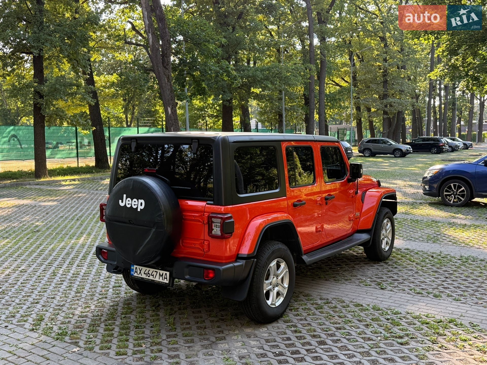 Jeep Wrangler 2018 VIN 1C4HJXEN7JW236298 фото оголошення 4 з 55