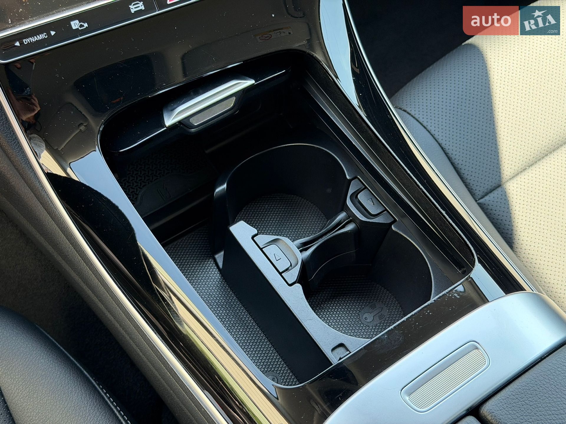 Mercedes-Benz C-Class 2023 VIN W1KAH0DB2PF094033 фото оголошення 20 з 47
