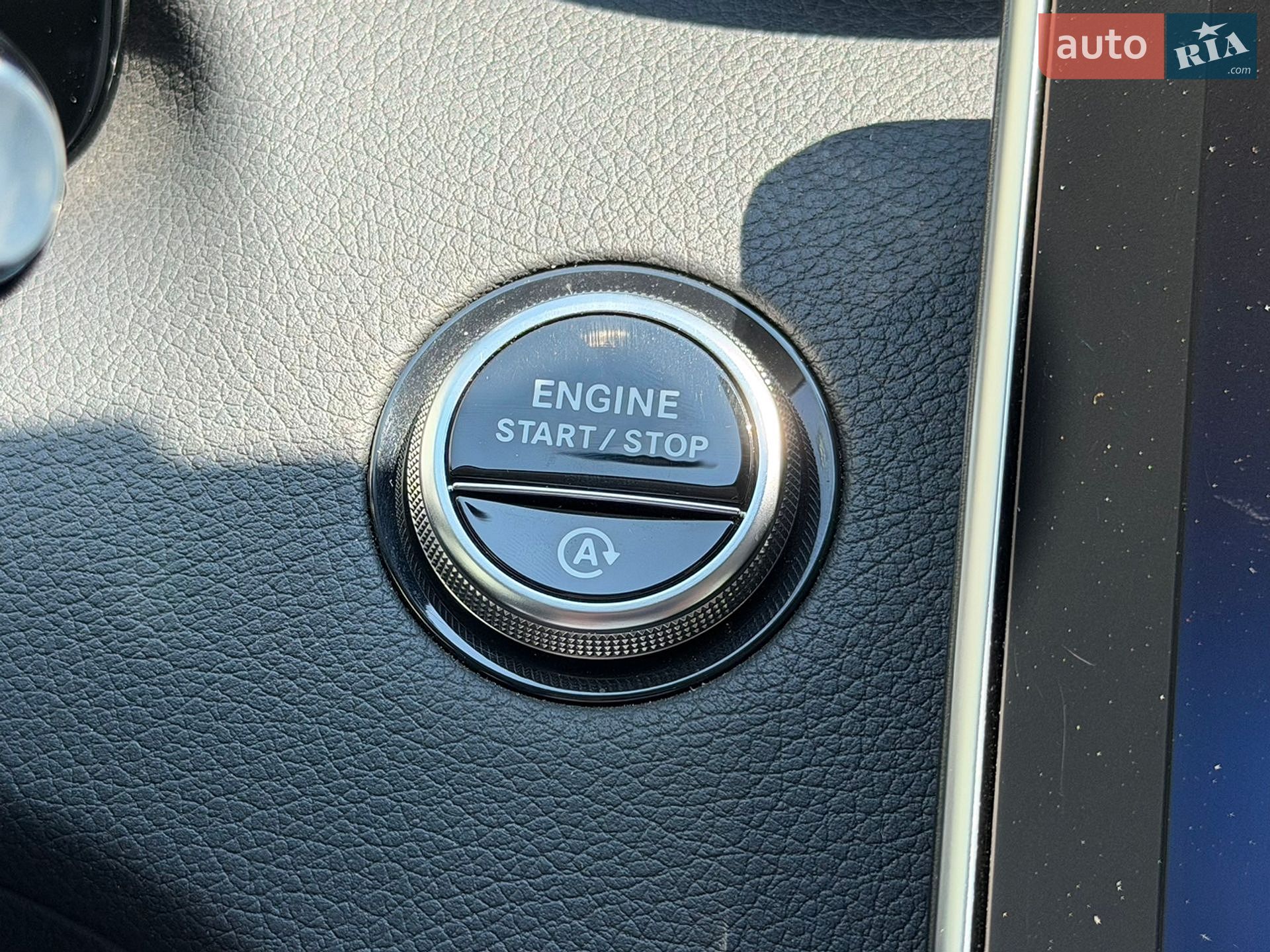 Mercedes-Benz C-Class 2023 VIN W1KAH0DB2PF094033 фото оголошення 29 з 47