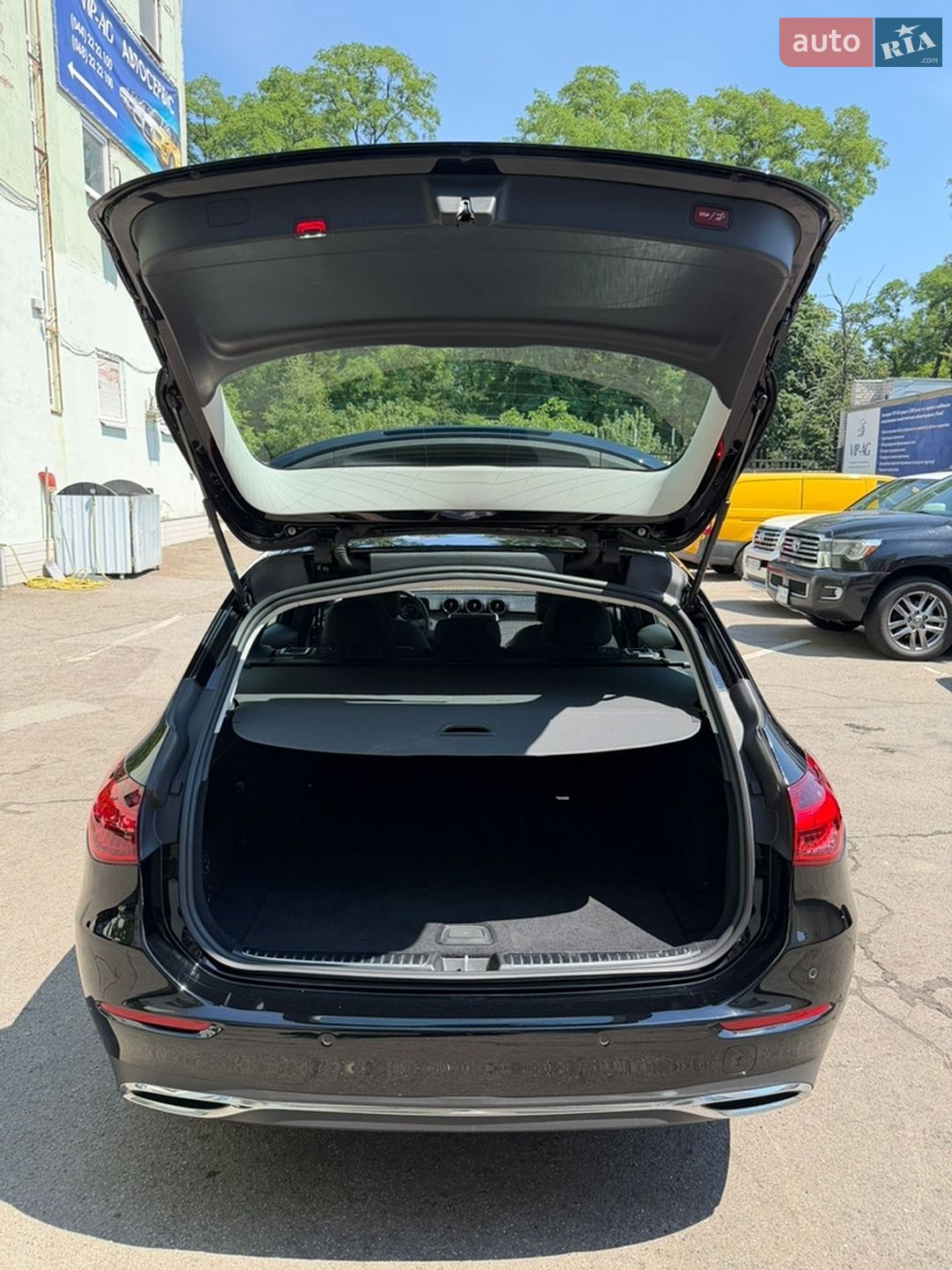 Mercedes-Benz C-Class 2023 VIN W1KAH0DB2PF094033 фото оголошення 42 з 47