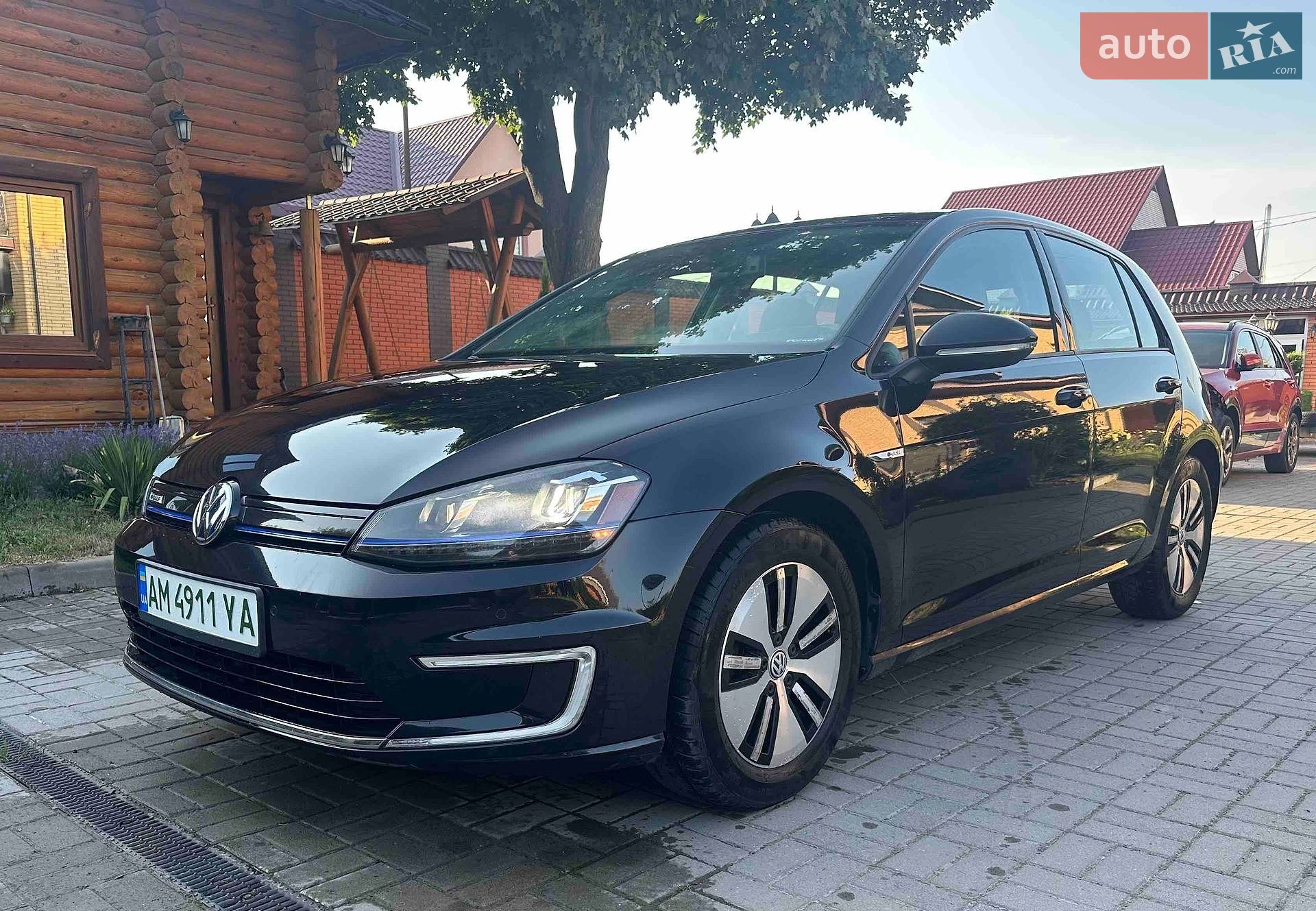 Volkswagen e-Golf 2015 VIN WVWPP7AU9GW905056 фото оголошення 2 з 14