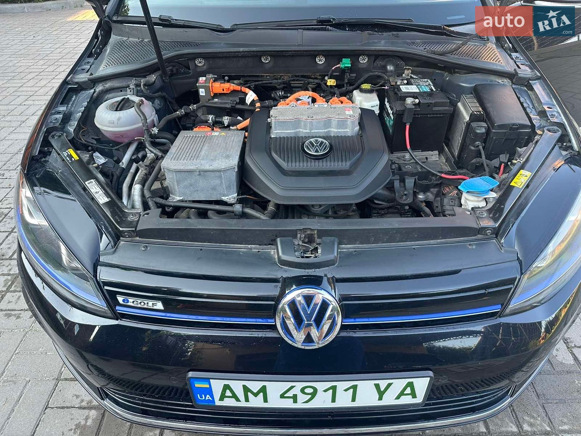 Volkswagen e-Golf 2015 VIN WVWPP7AU9GW905056 фото оголошення 9 з 14