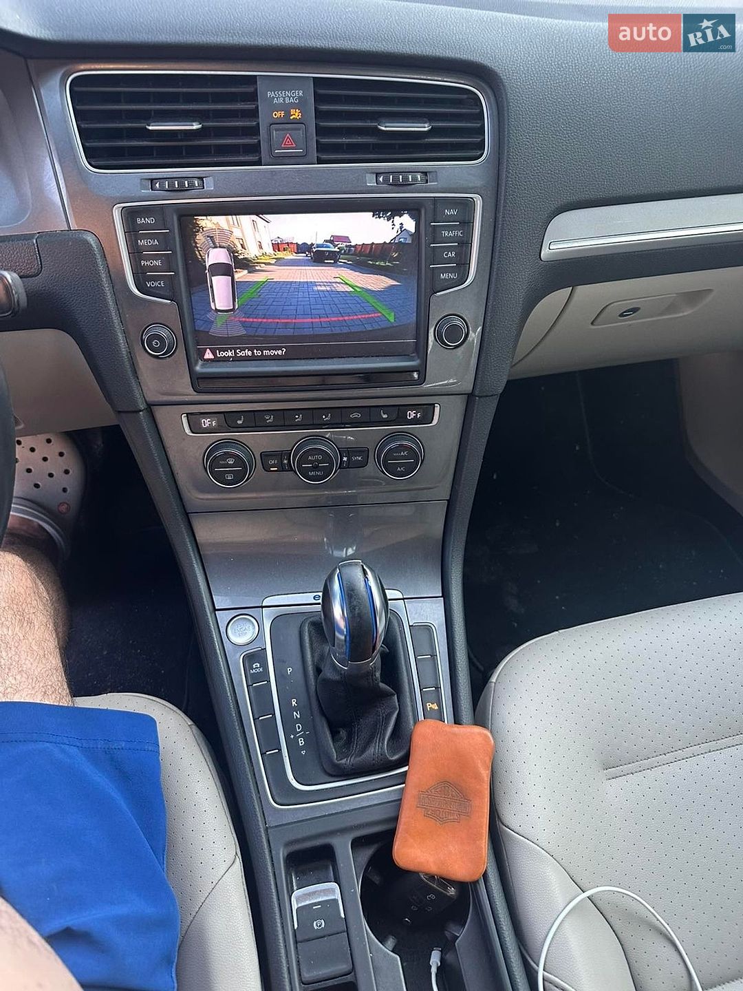 Volkswagen e-Golf 2015 VIN WVWPP7AU9GW905056 фото оголошення 10 з 14