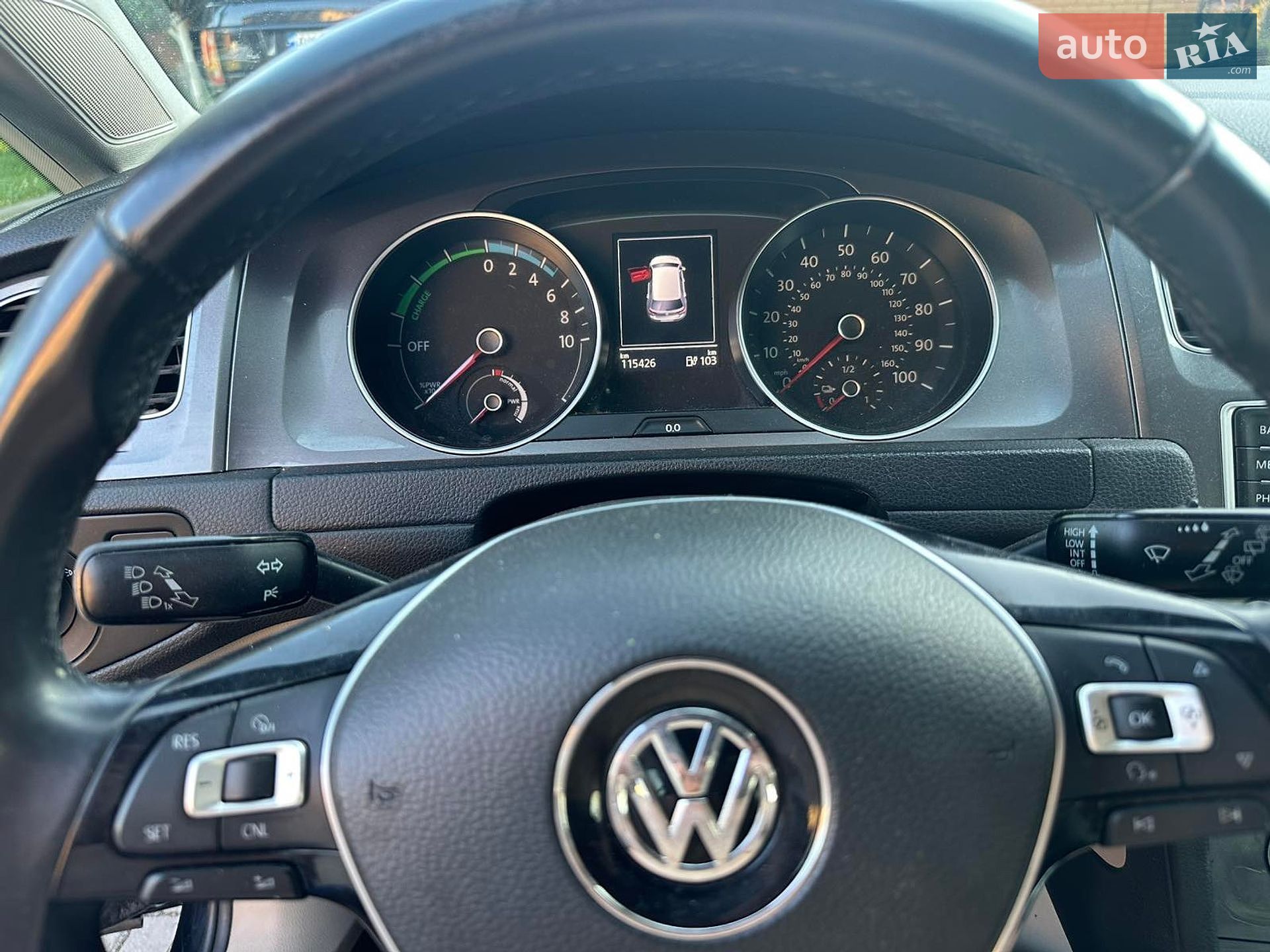 Volkswagen e-Golf 2015 VIN WVWPP7AU9GW905056 фото оголошення 12 з 14