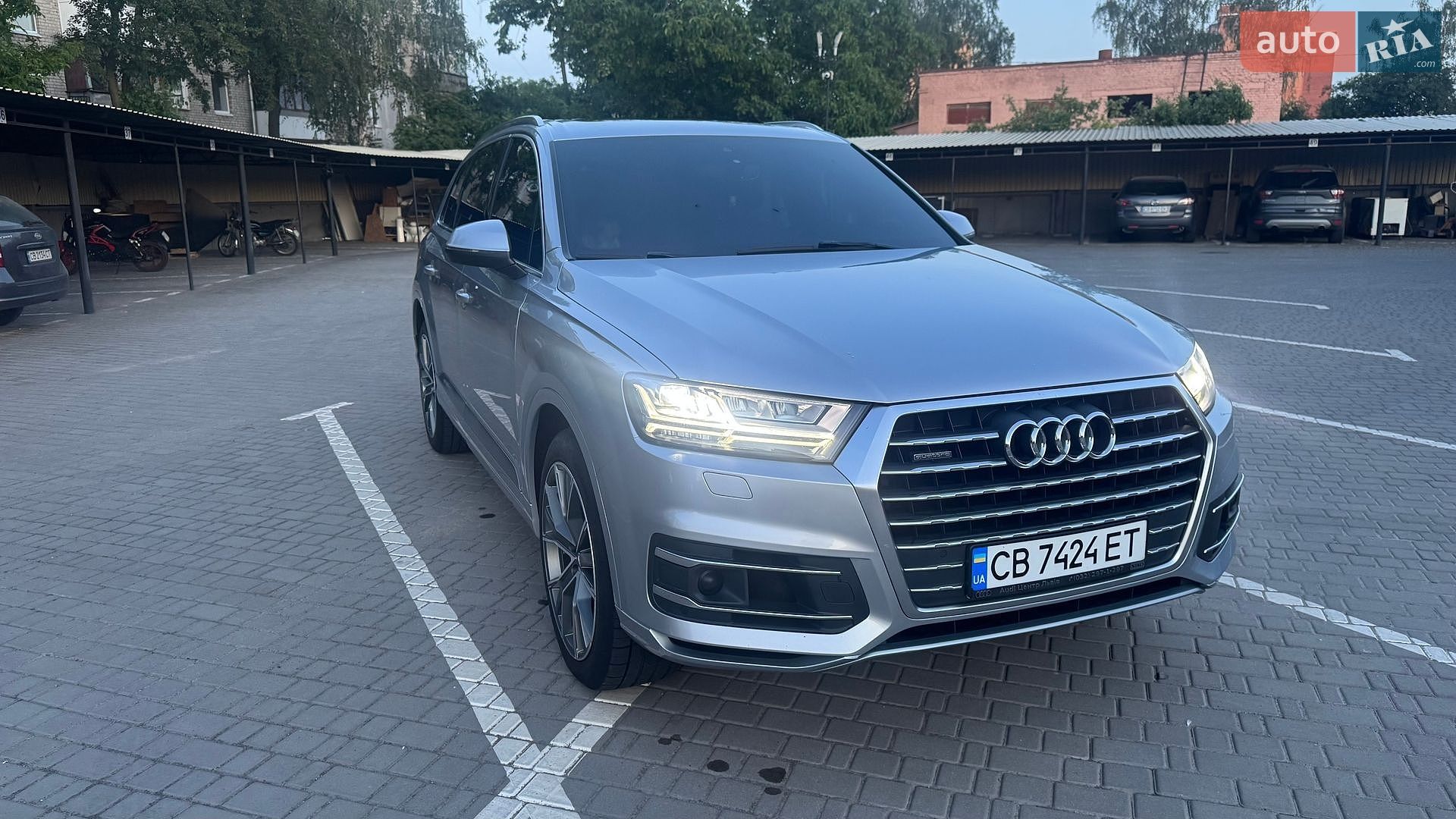 Audi Q7 2017 VIN WA1LABF78JD015568 фото оголошення 14 з 25
