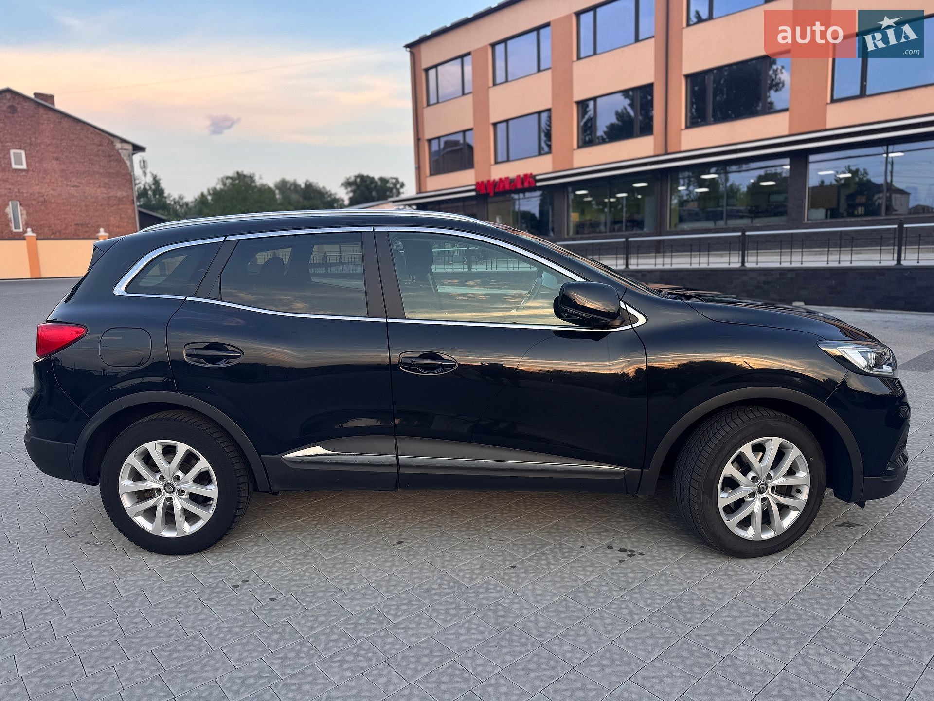 Renault Kadjar 2020 VIN VF1RFE00564916515 фото оголошення 4 з 13