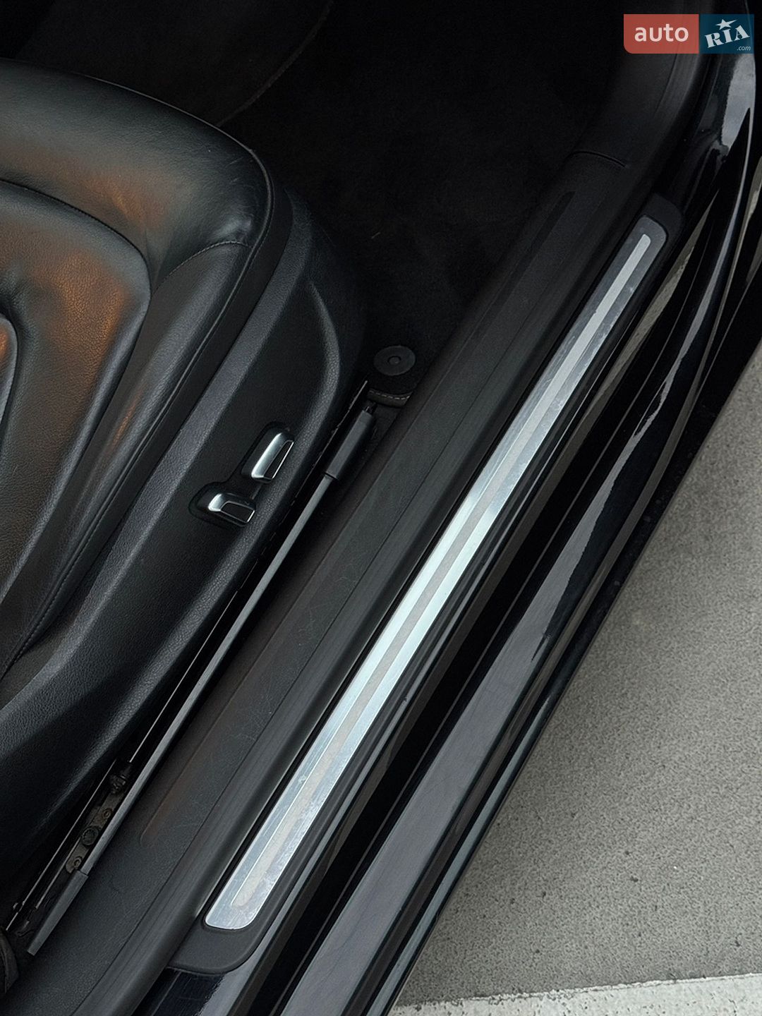 Audi A5 2014 VIN WAUCFAFR3FA028818 фото оголошення 12 з 24