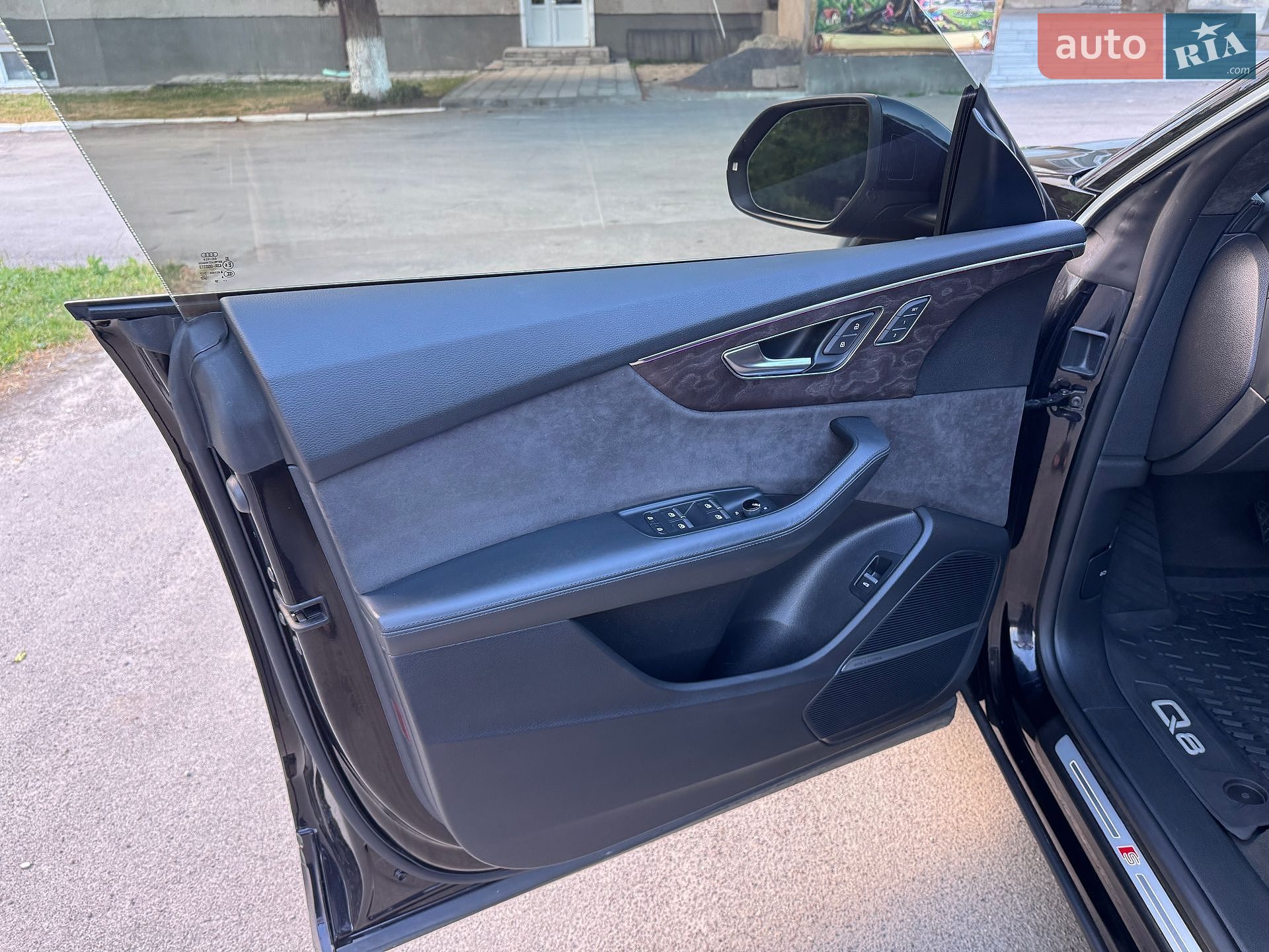 Audi Q8 2019 VIN WA1FVAF16LD002053 фото оголошення 28 з 58