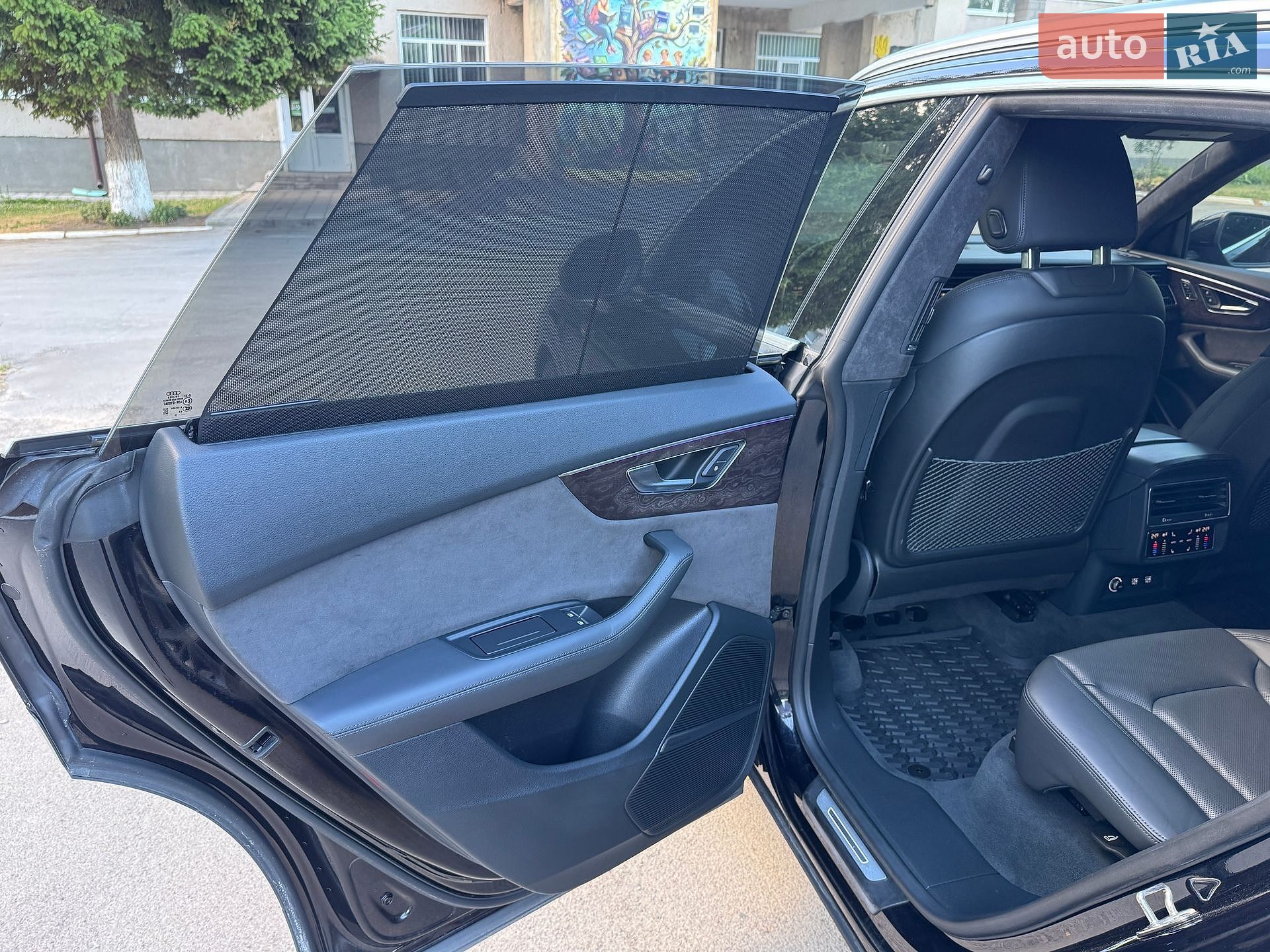 Audi Q8 2019 VIN WA1FVAF16LD002053 фото оголошення 33 з 58