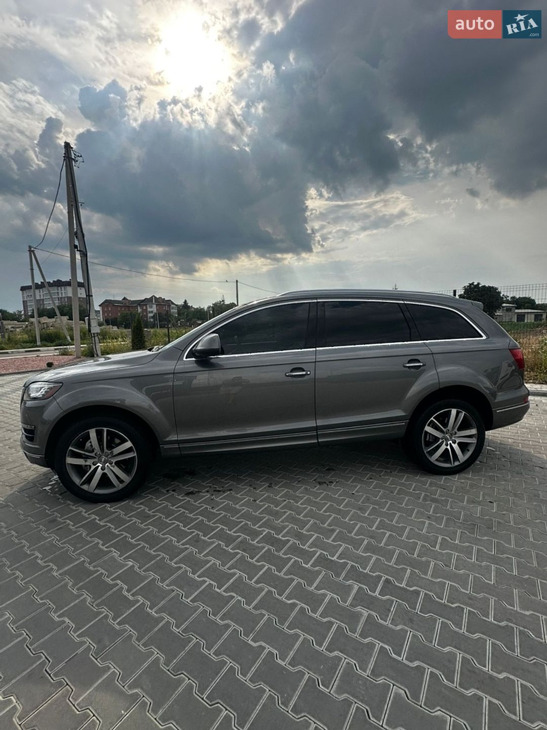 Audi Q7 2010 VIN WA1LMAFE1BD001397 фото оголошення 11 з 65