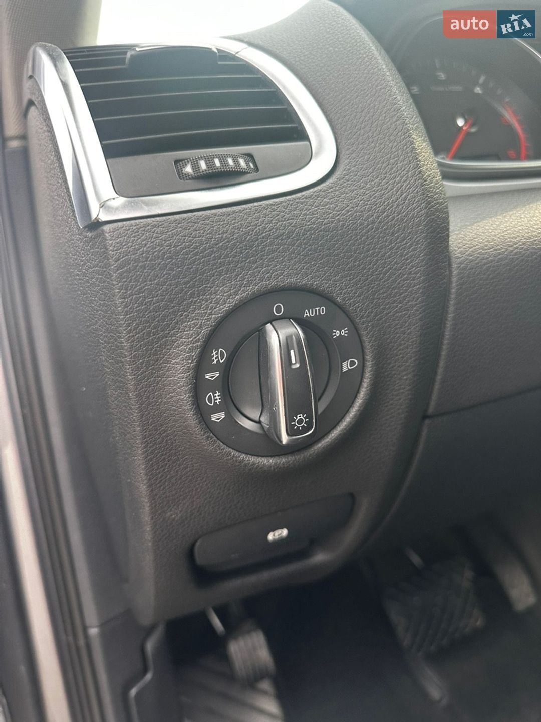 Audi Q7 2010 VIN WA1LMAFE1BD001397 фото оголошення 35 з 65