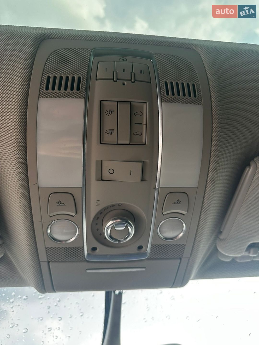 Audi Q7 2010 VIN WA1LMAFE1BD001397 фото оголошення 42 з 65